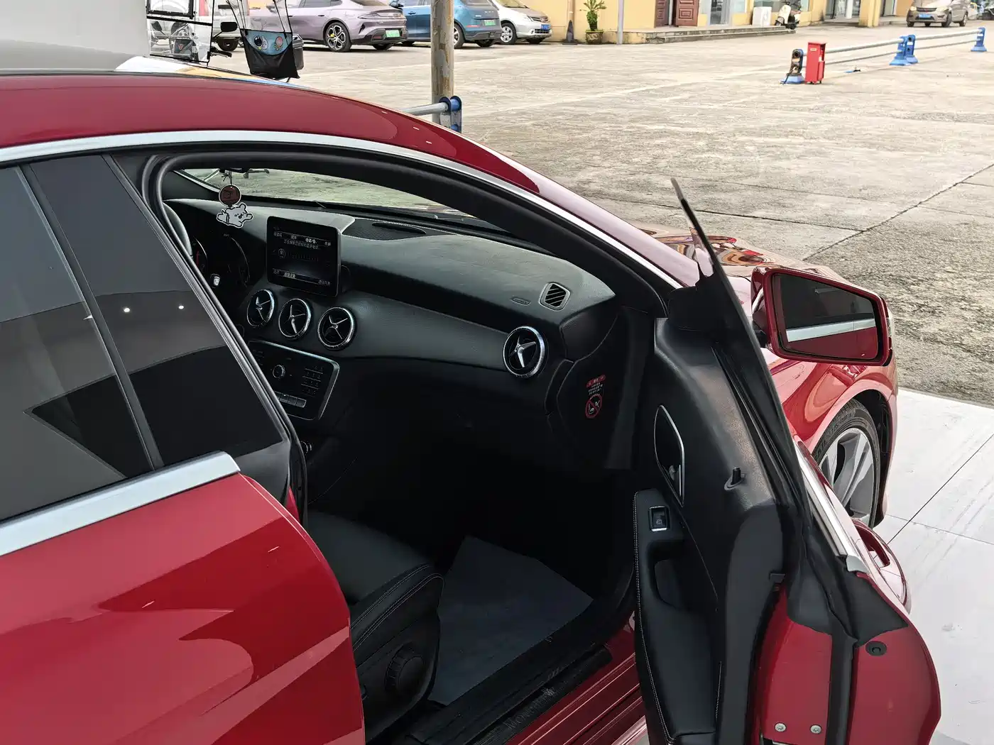 Mercedes-Benz CLA (Import) 2018 CLA 200 Dynamic Edition фото 18