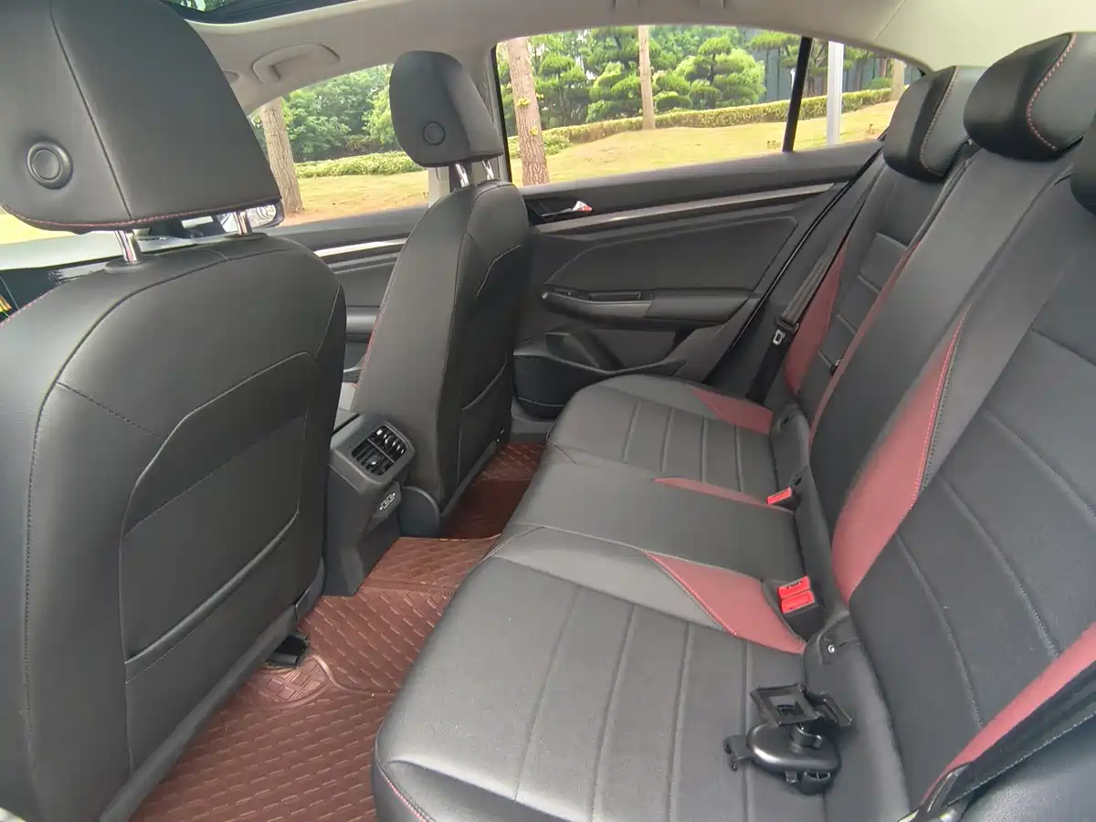 Volkswagen Bora 2021 1.5L Automatic Luxury Smart Edition фото 8