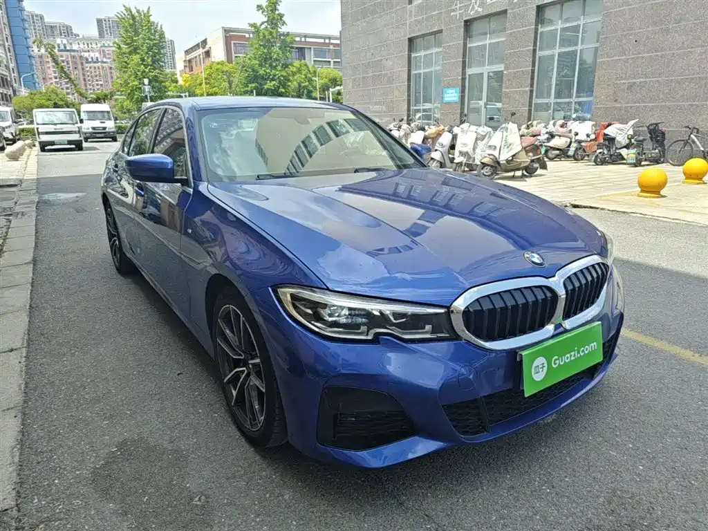 BMW 3-SERIES