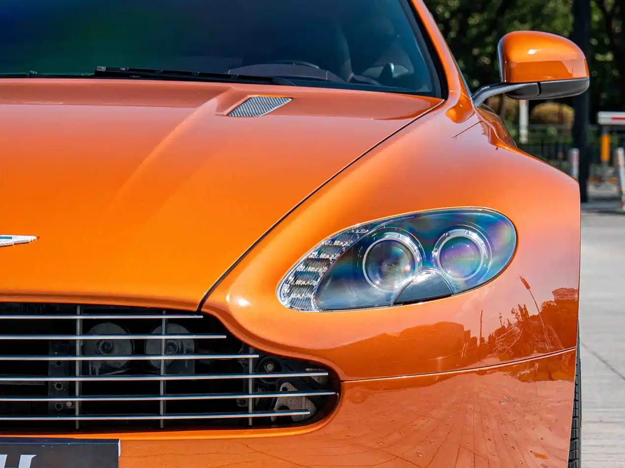 Aston Martin V8 Vantage 2014 2012 4.7L S Coupe