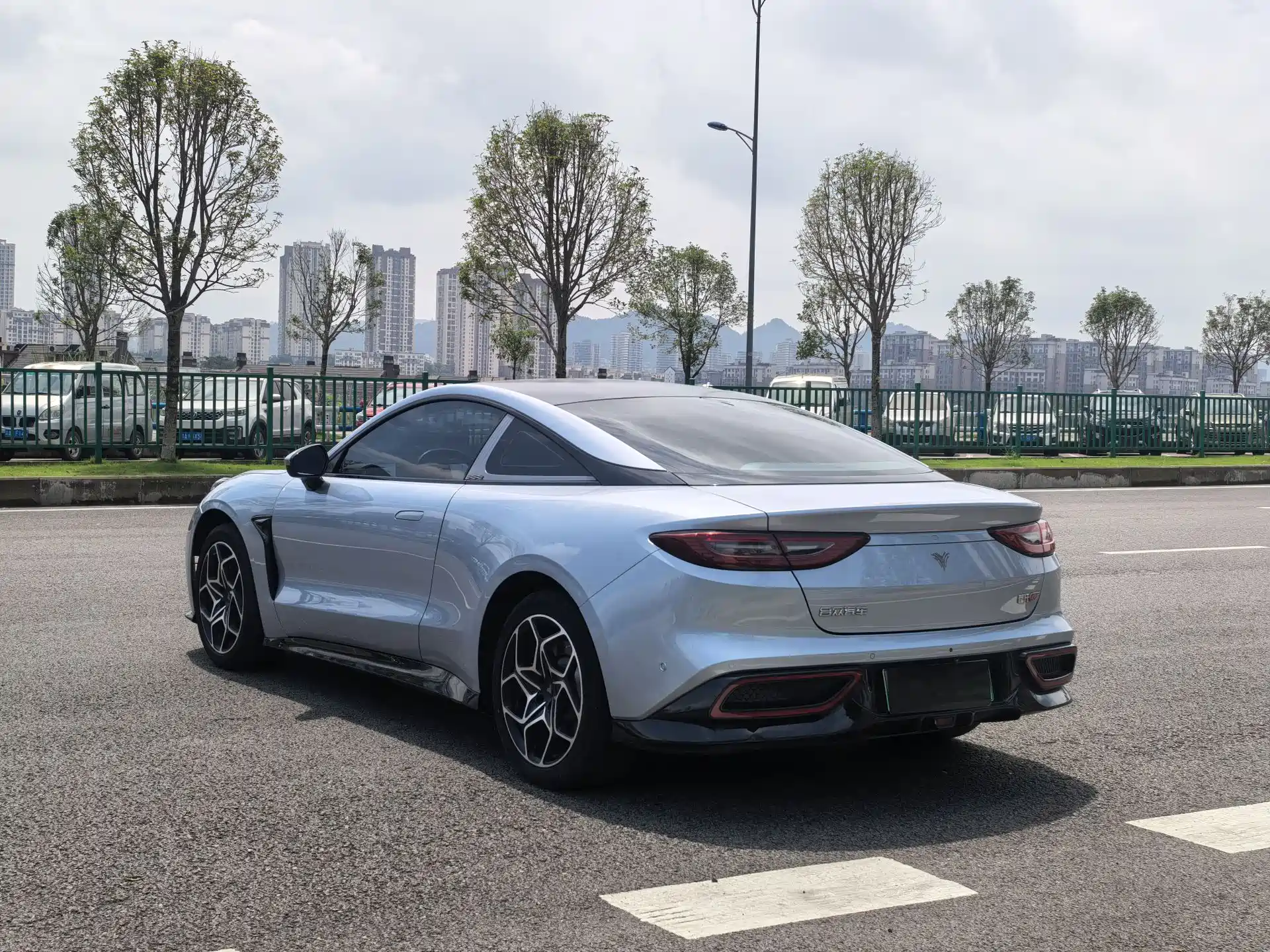 Photo 7 - Nezha Auto Nezha GT