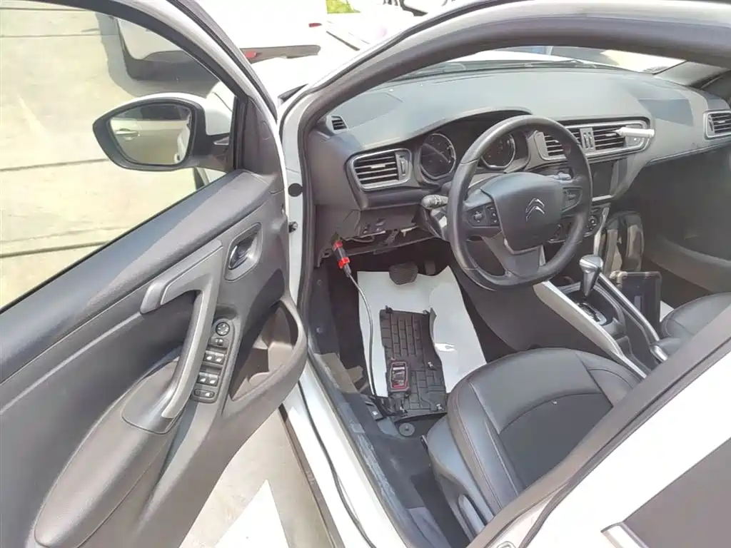 Citroën C3-XR 2016 2015 1.6L Automatic Pioneer