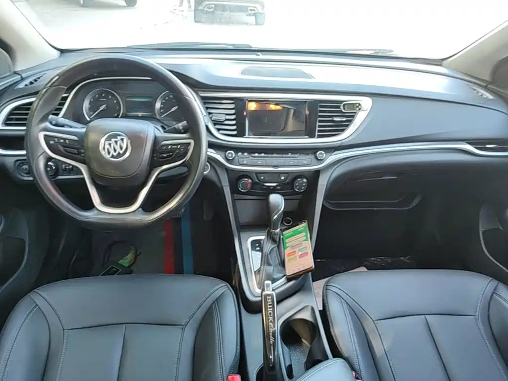 Фото 10 - Buick Excelle