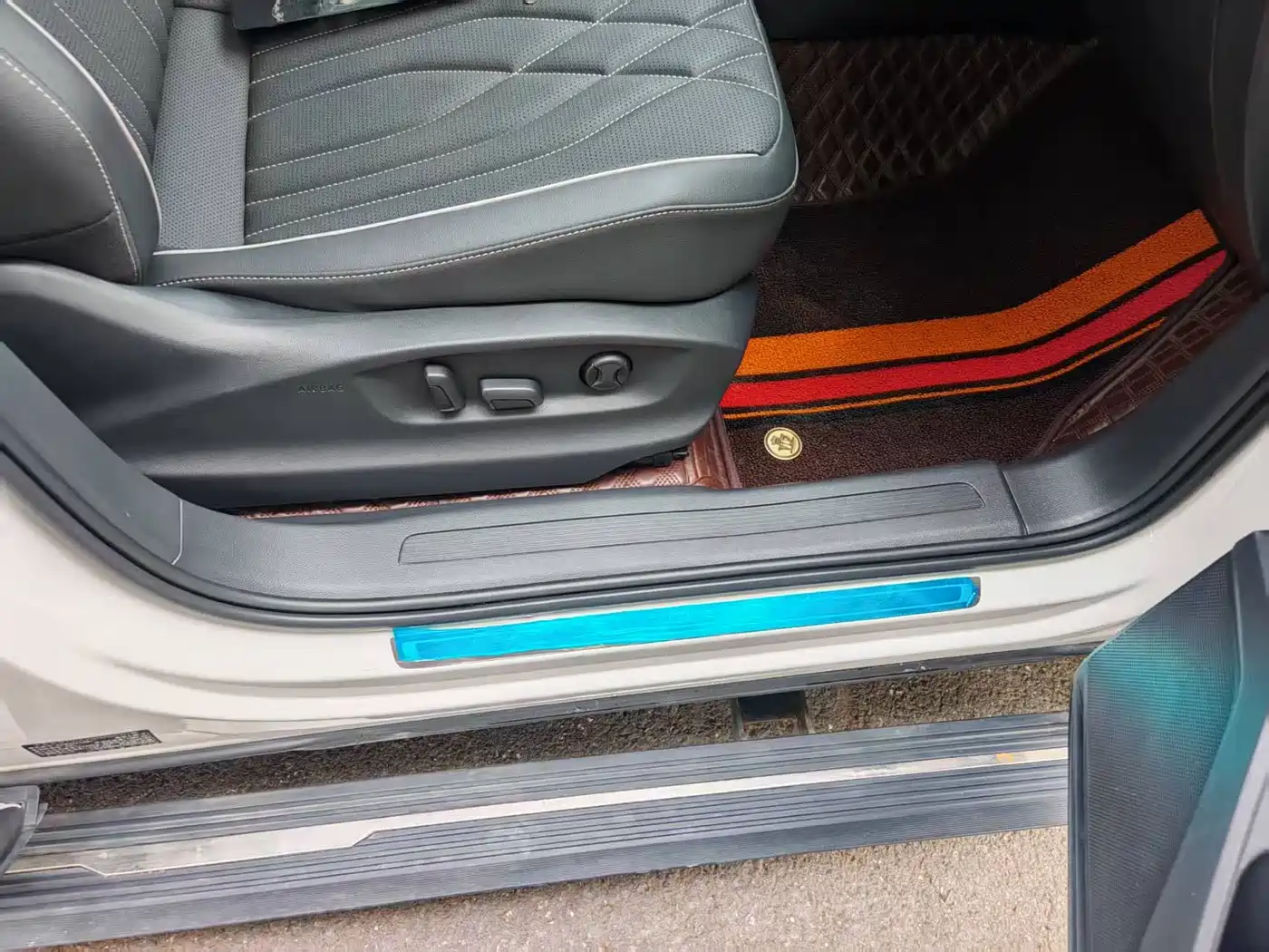 Volkswagen Tiguan L 2022 330TSI Automatic 2WD Smart Edition фото 13