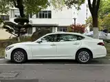 Photo 3 - Infiniti Q70