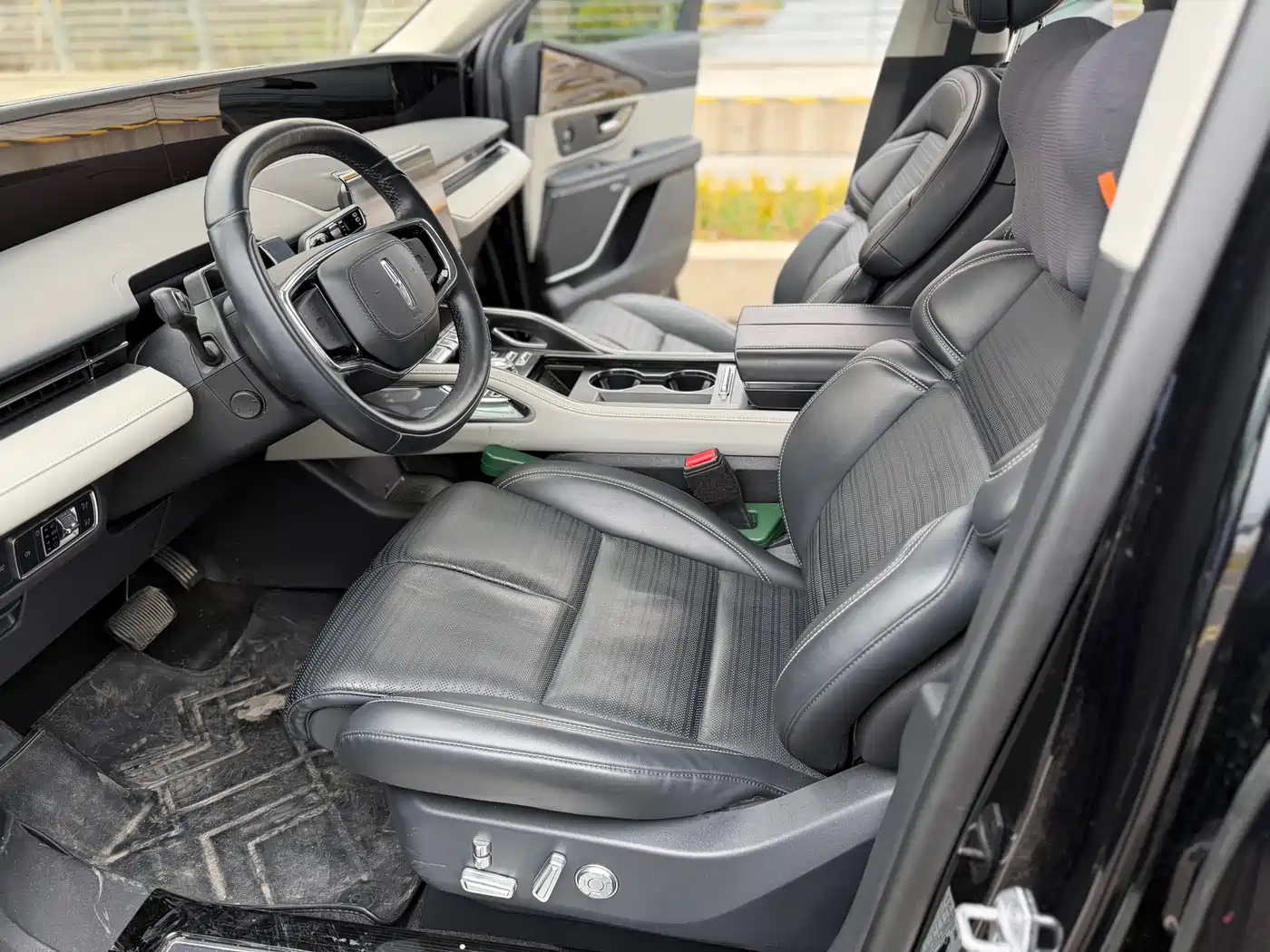 Lincoln Nautilus 2023 2.0T 4WD Excellence Edition фото 5