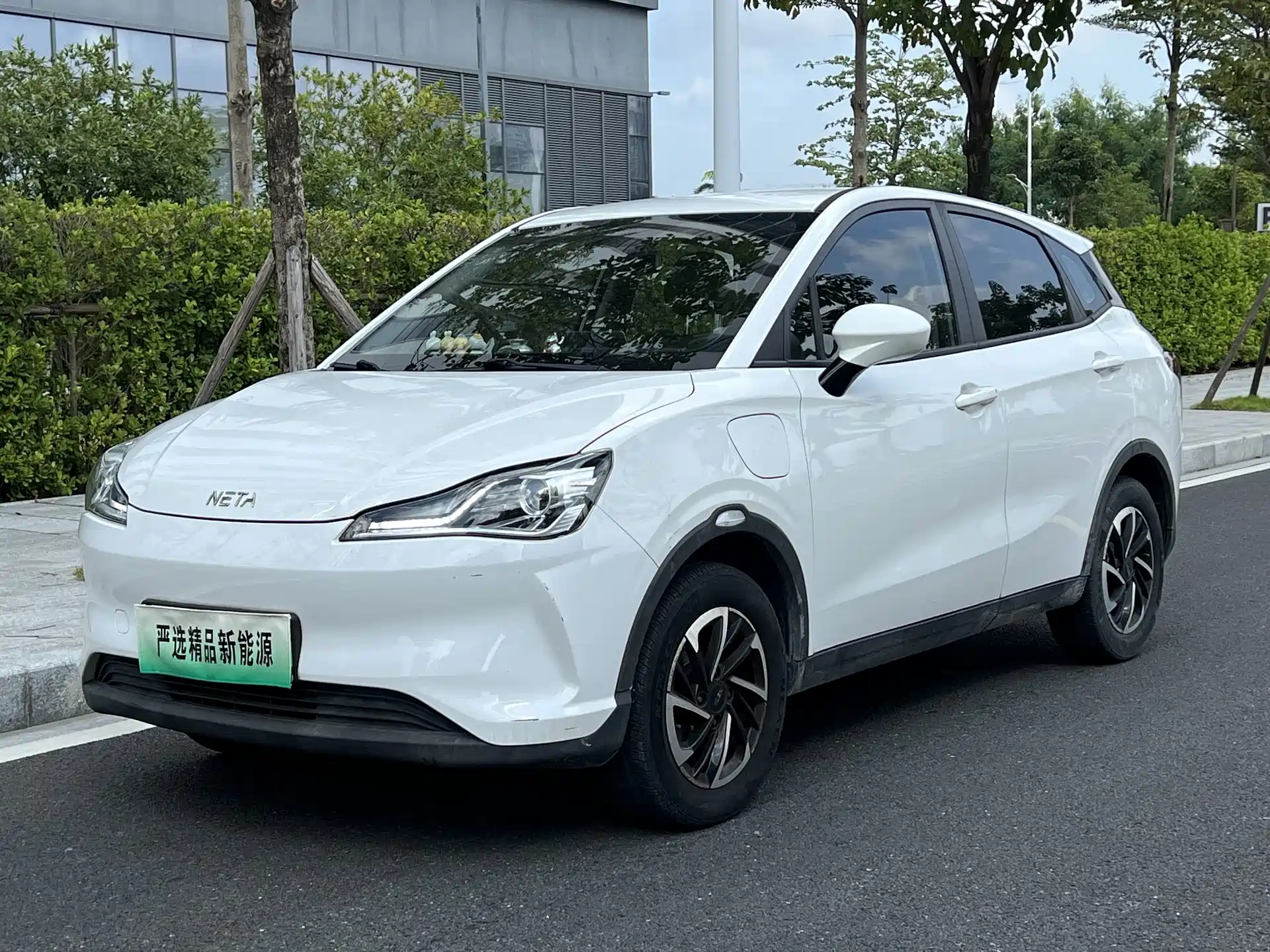 Фото 1 - Nezha Auto Nezha V
