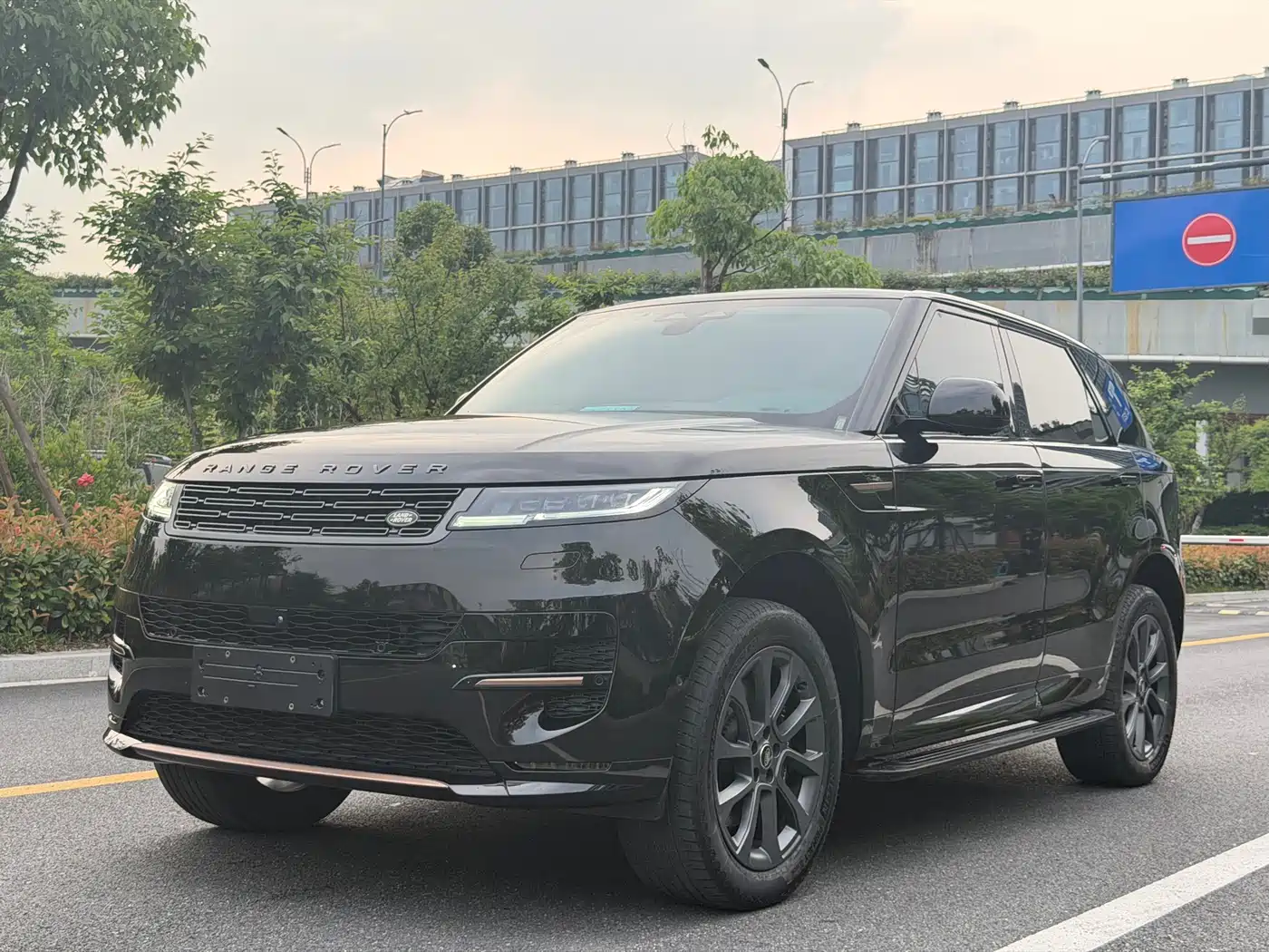 Land Rover Range Rover Sport 2023 400PS Dynamic SE
