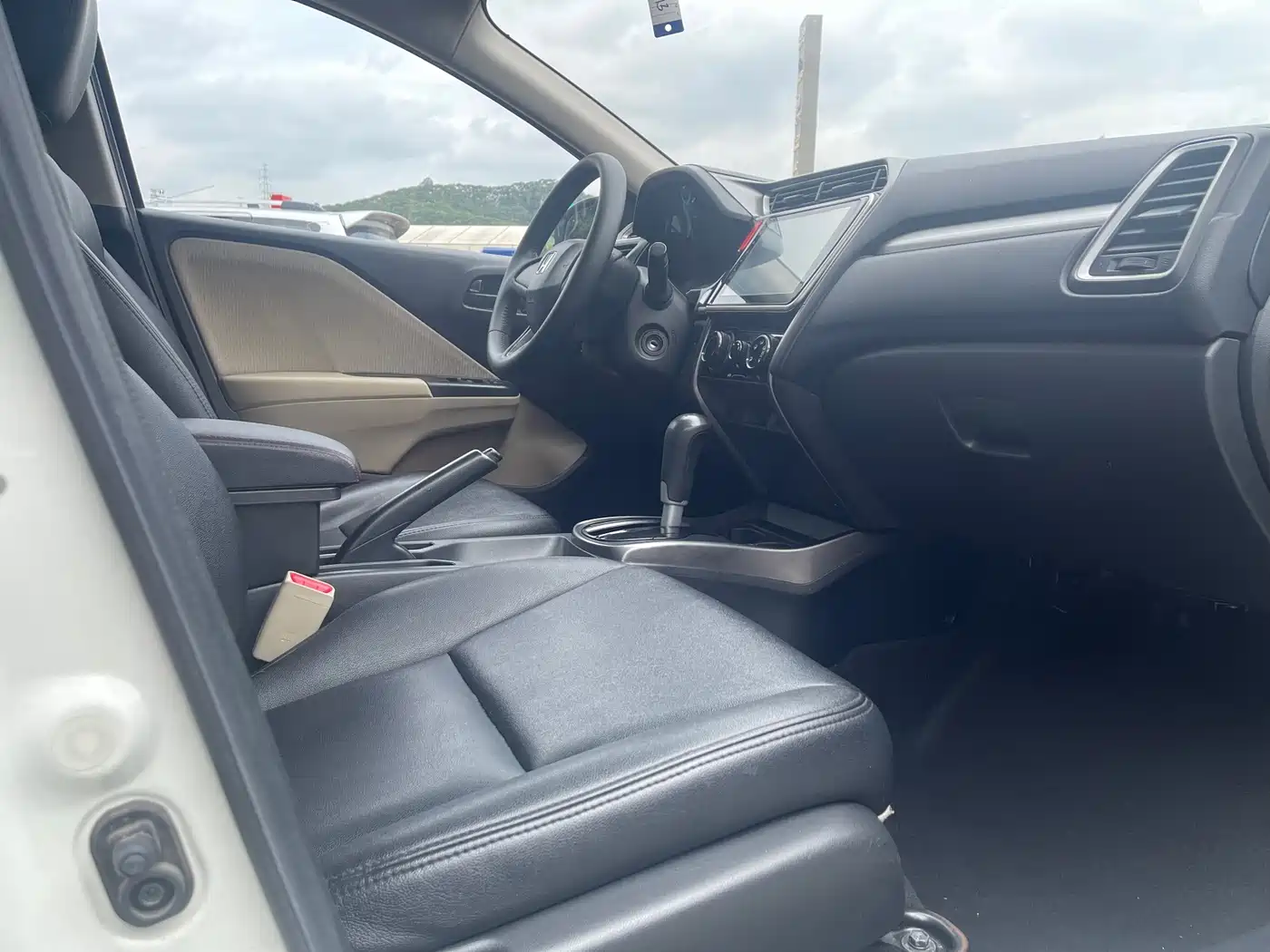 Honda Greiz 2017 2016 1.5L CVT Classic Edition
