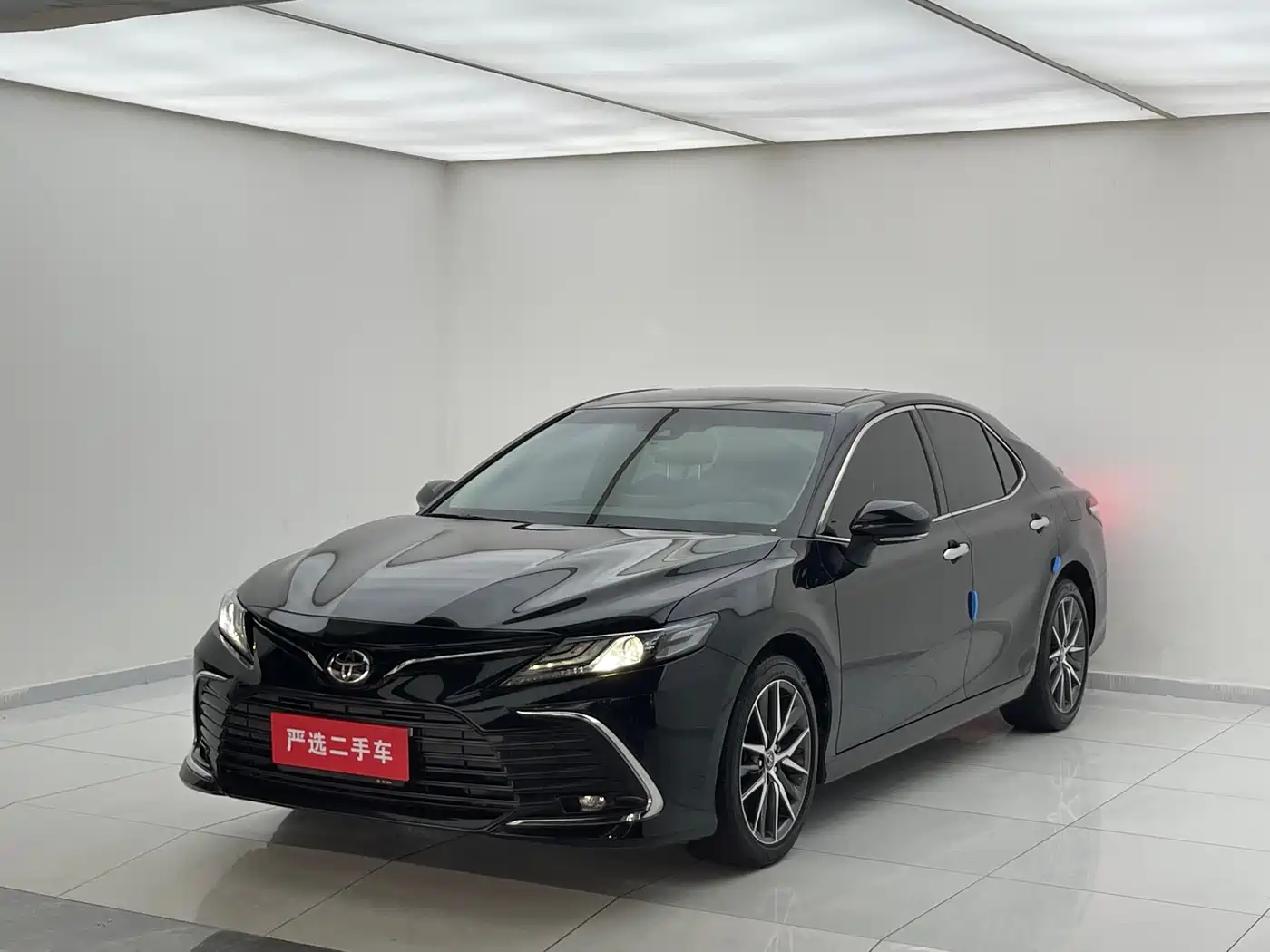 Toyota Camry 2021 2.5G Luxury Edition