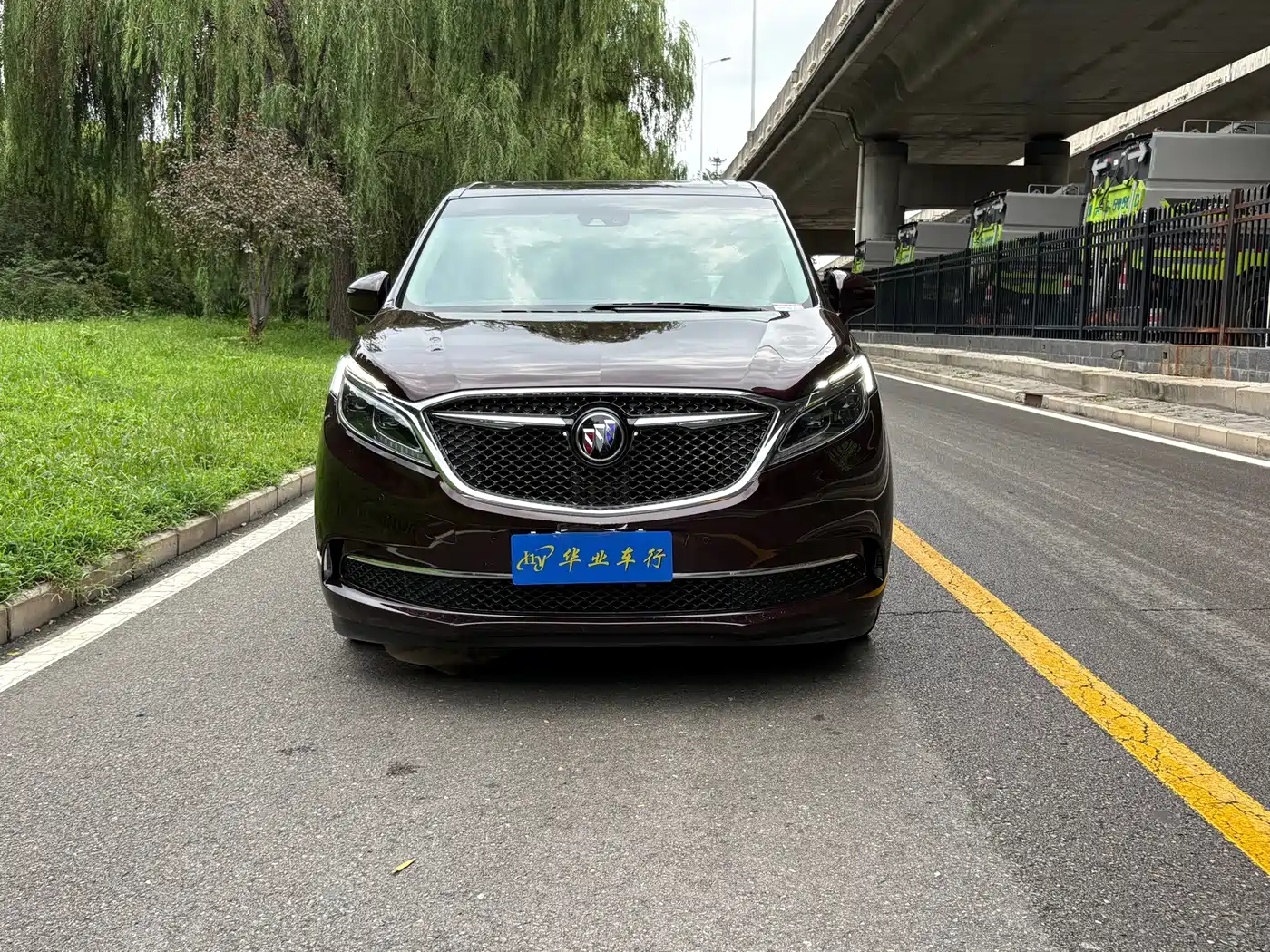 Фото 2 - Buick GL8