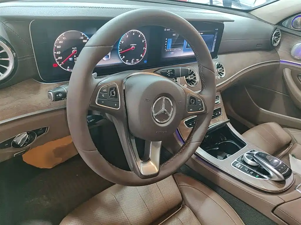 Mercedes-Benz E-Class 2018 E 200 L фото 11