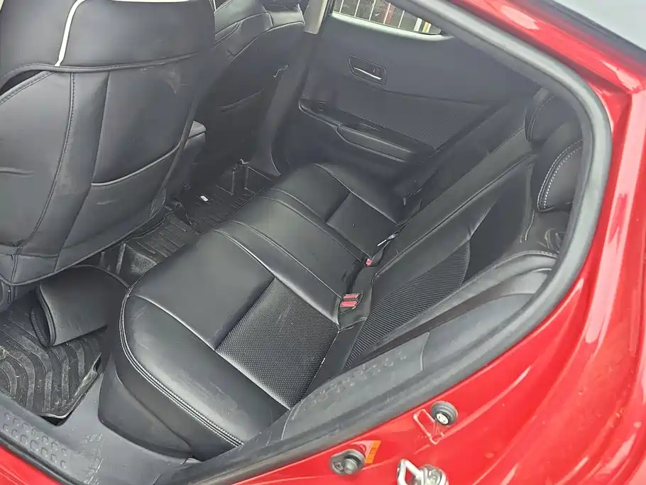 Toyota C-HR 2020 2018 2.0L Leading Sunroof Edition China VI