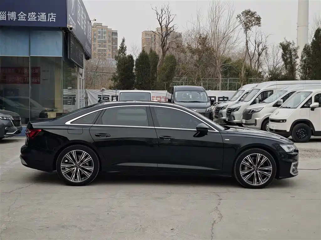 Audi A6L 2024 45 TFSI quattro Premium Dynamic фото 4