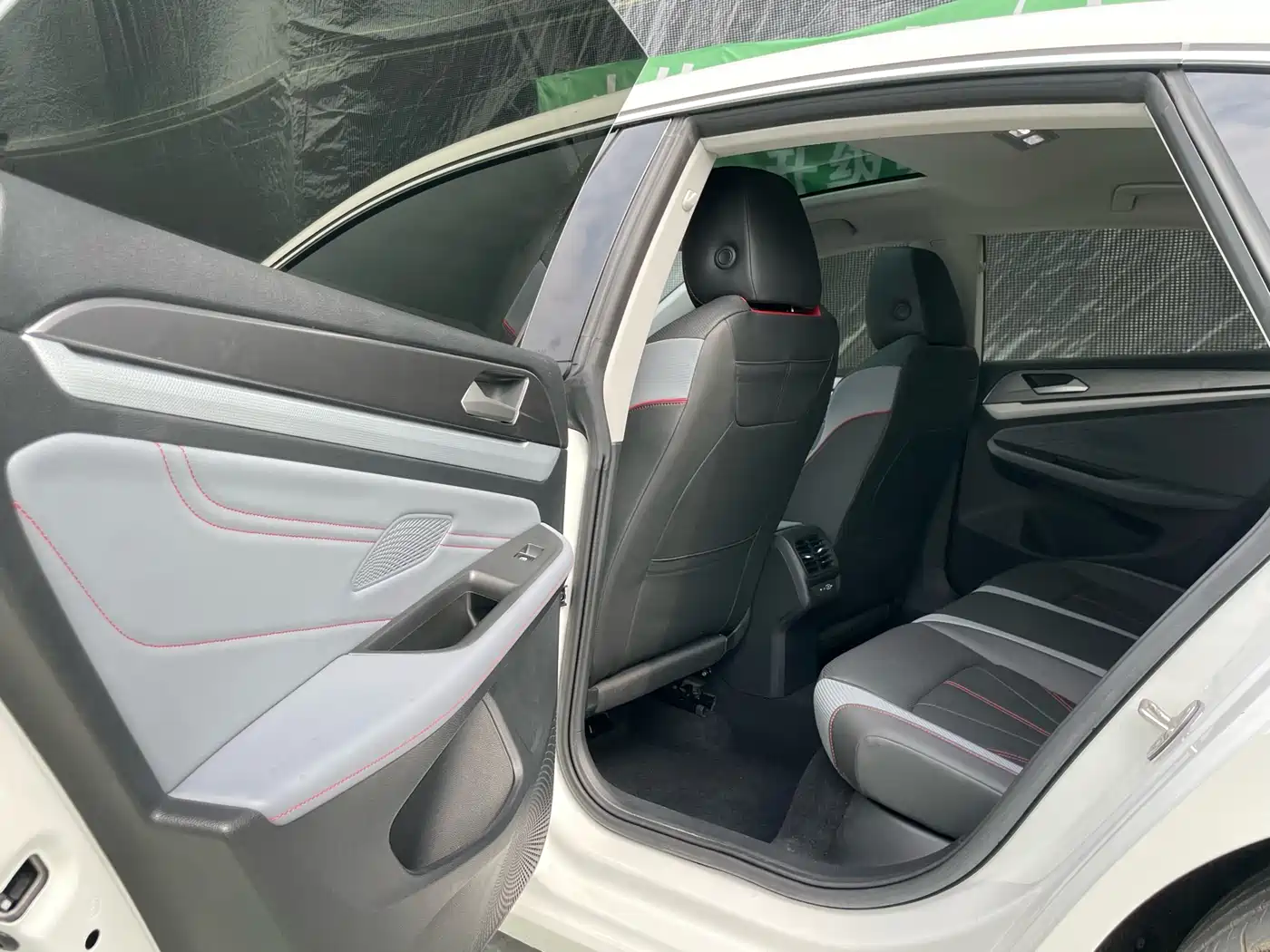 VOLKSWAGEN LINGDU