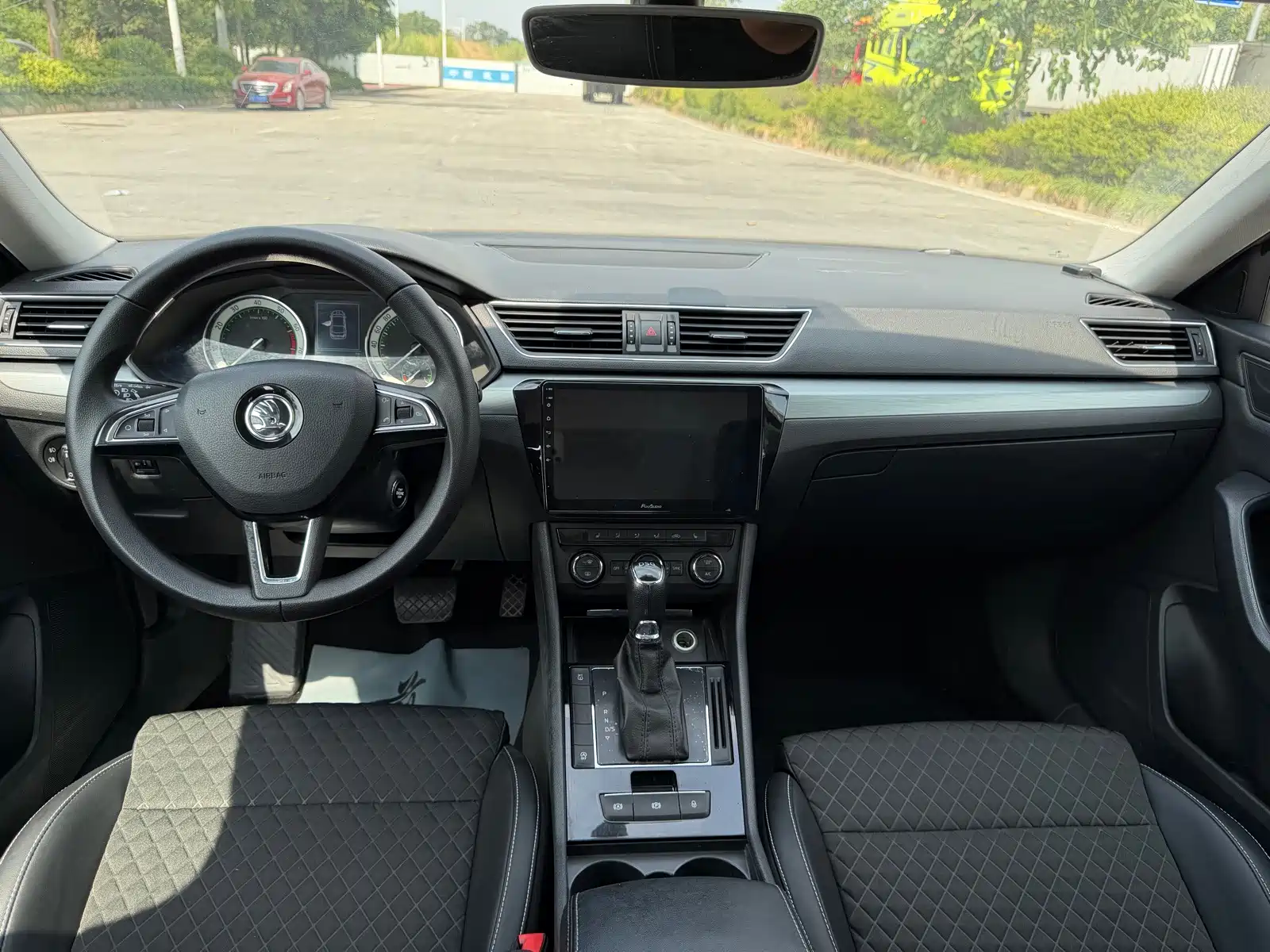 صورة 8 - Škoda Superb