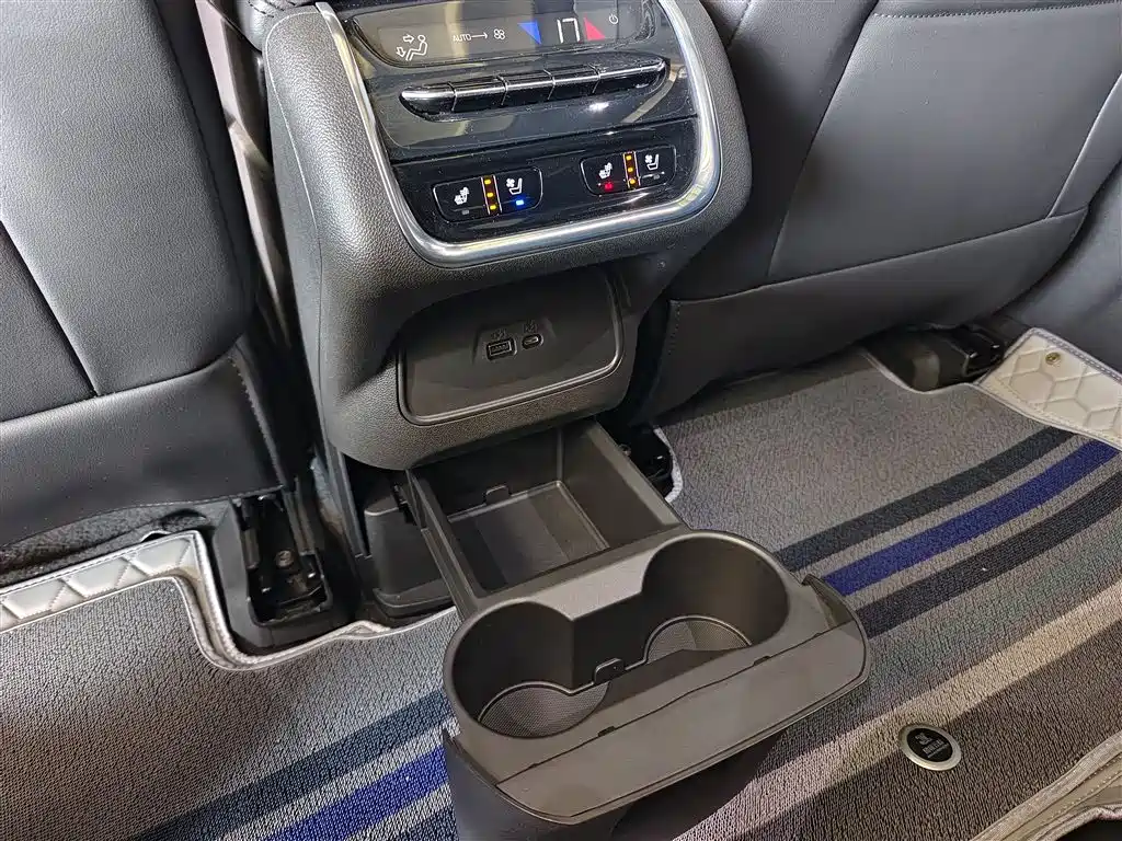 Buick Enclave 2022 652T AWD Premium Flagship 6-Seater фото 19