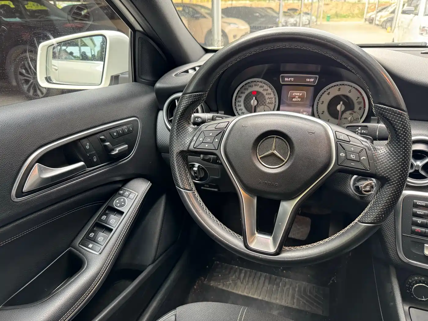 Mercedes-Benz A-Class (Import) 2015 A 200 Fashion фото 5