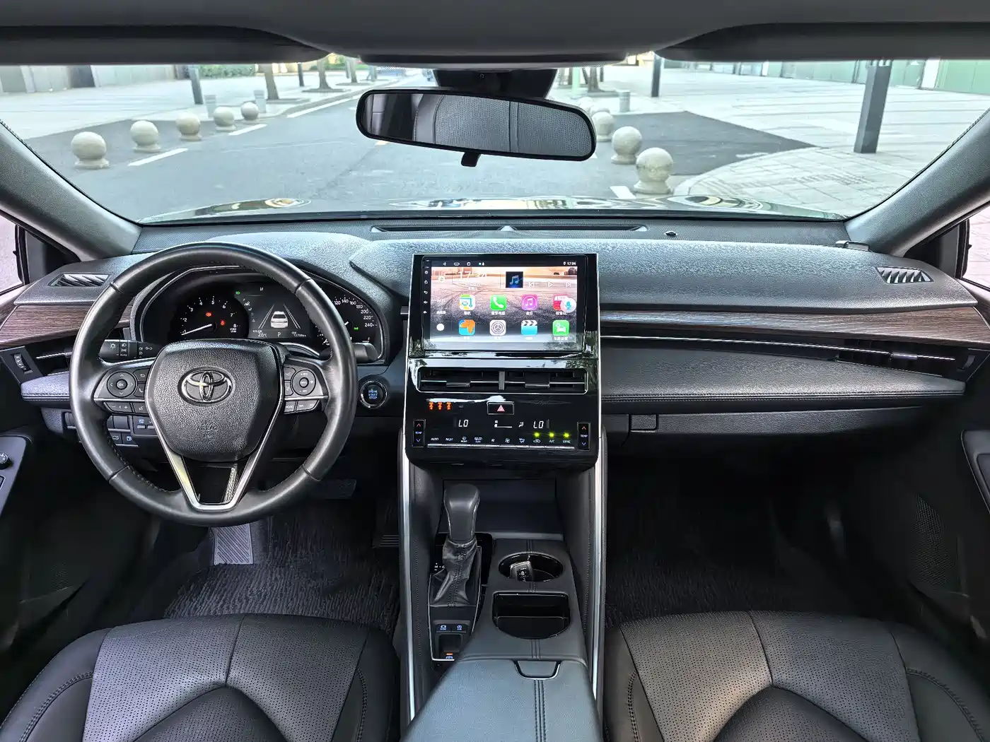 Toyota Avalon 2023 2.0L Premium Selection фото 12