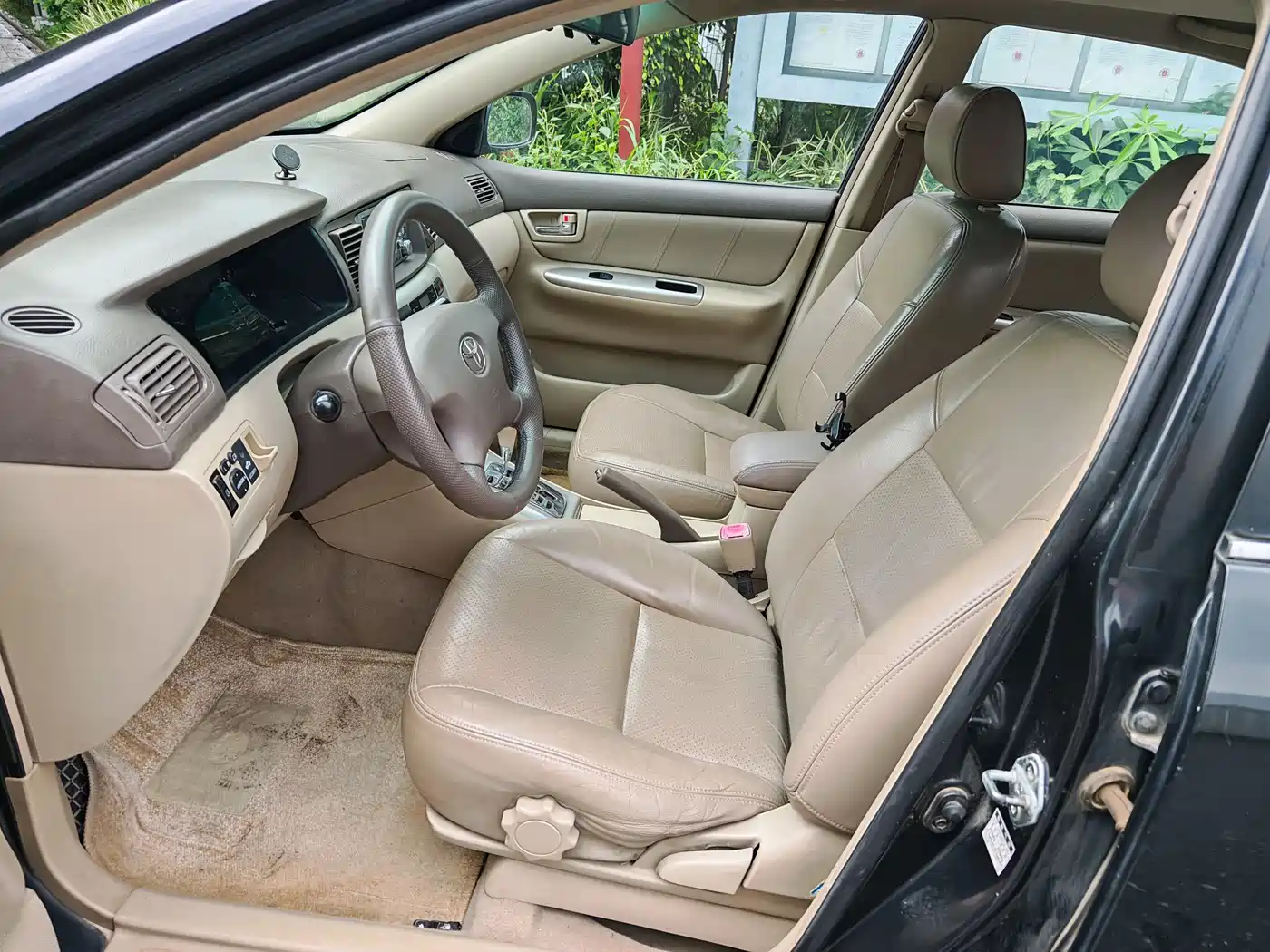 Toyota Corolla 2005 1.8L Automatic Anniversary Special Edition фото 4