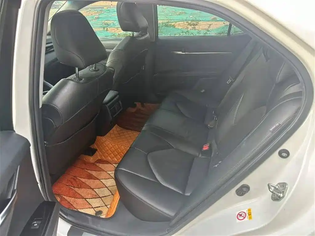 Toyota Camry 2018 2.0G Luxury Edition фото 6