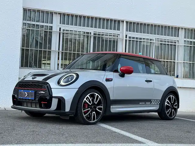 MINI JCW