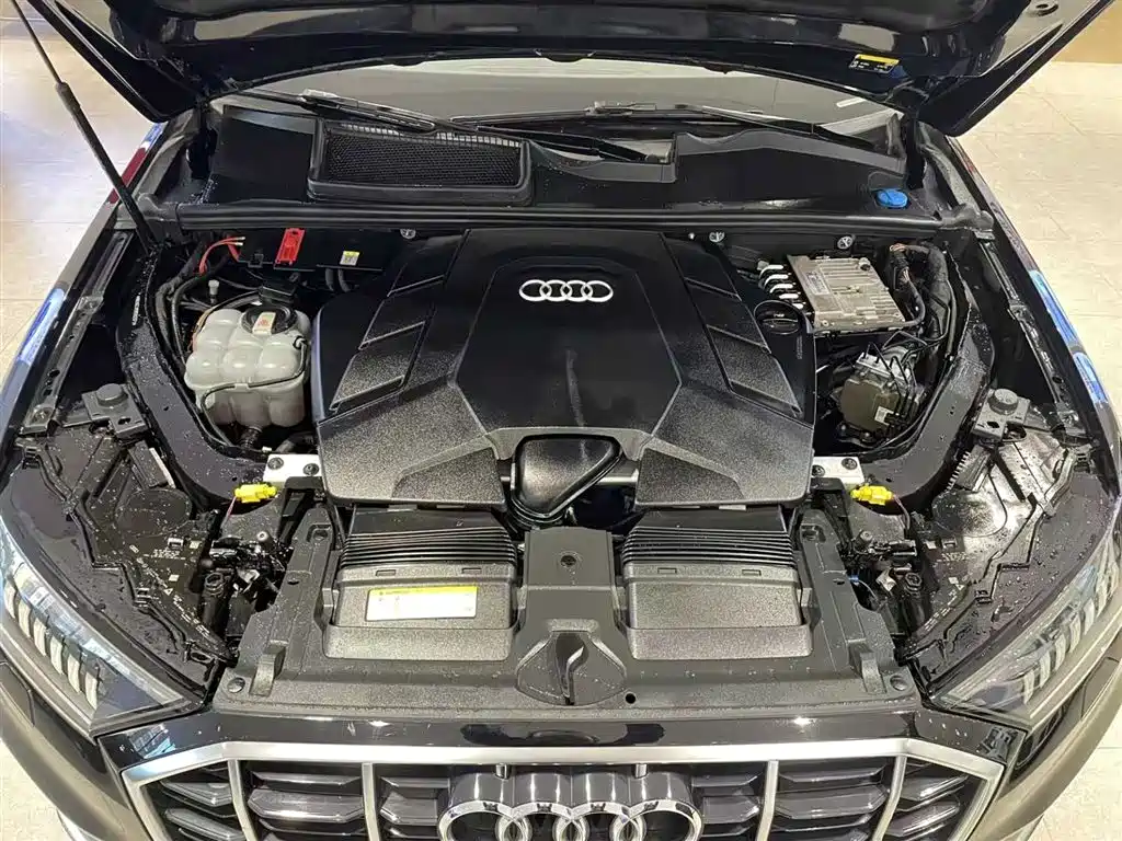 Audi Q7 2020 55 TFSI quattro S line Sport фото 9