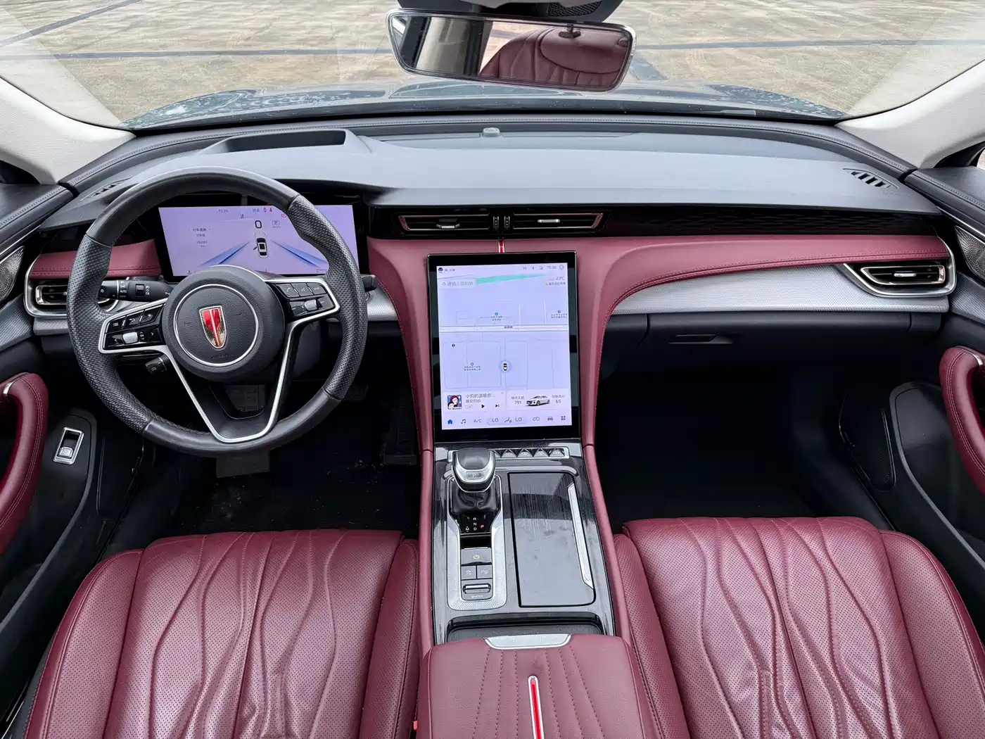 Hongqi H5 2024 2.0T Automatic Smart Connect Flag Leader Edition фото 15