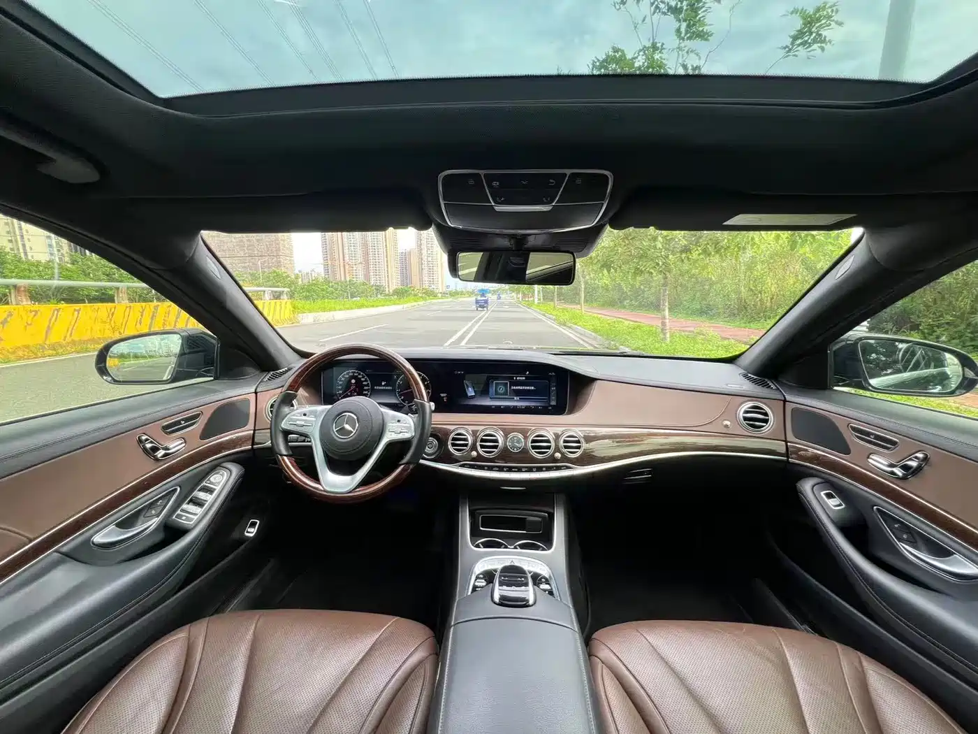 Фото 12 - Mercedes-Benz S-Class