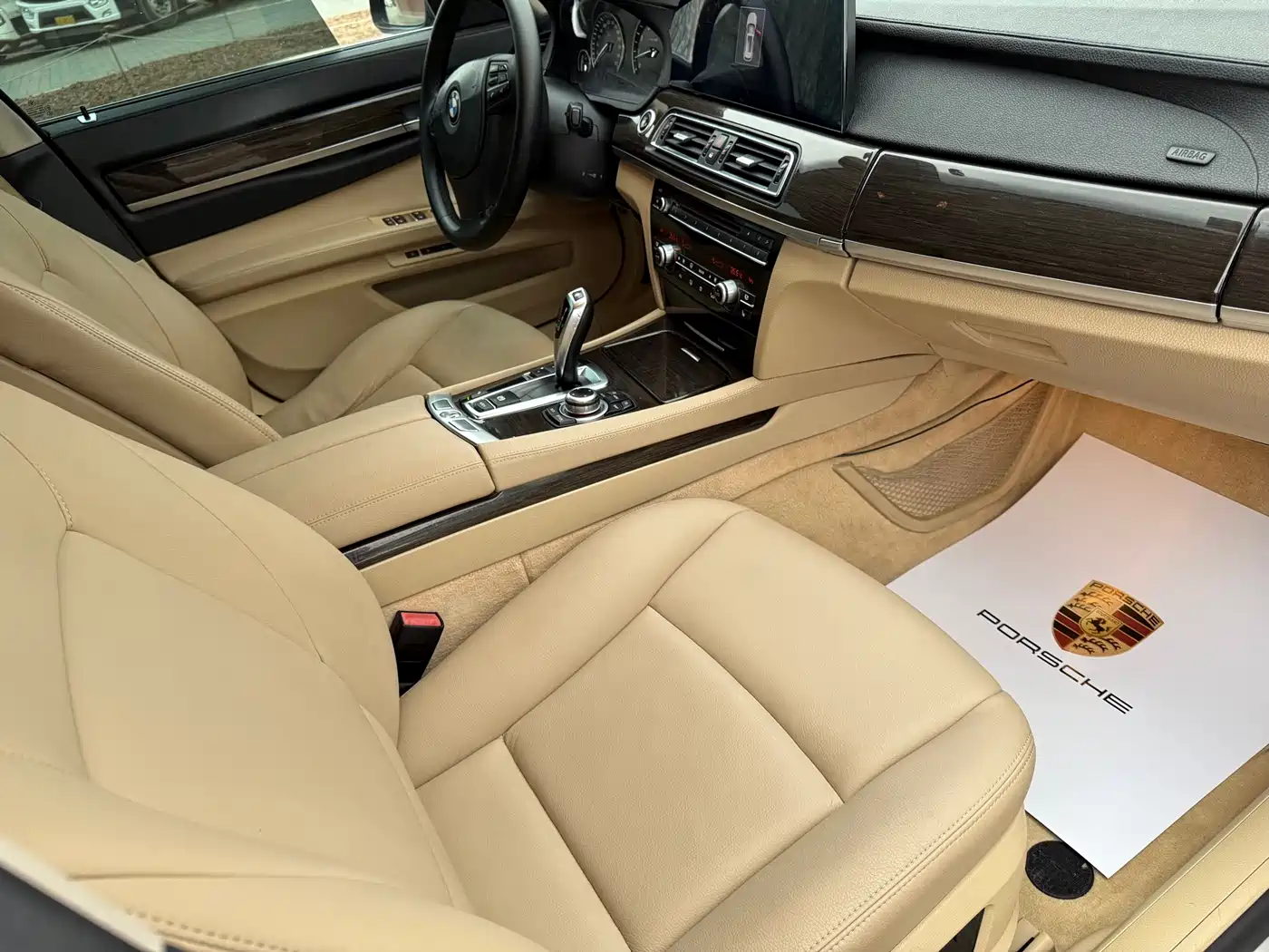 BMW 7 Series 2009 740Li Luxury фото 11