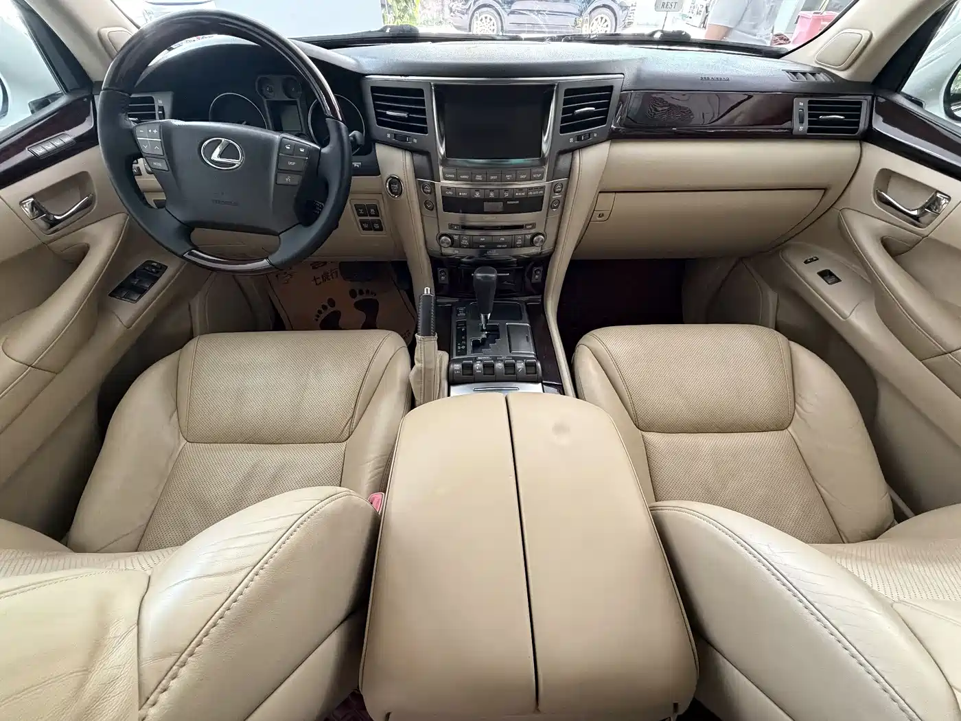 Lexus LX 2009 570 фото 8