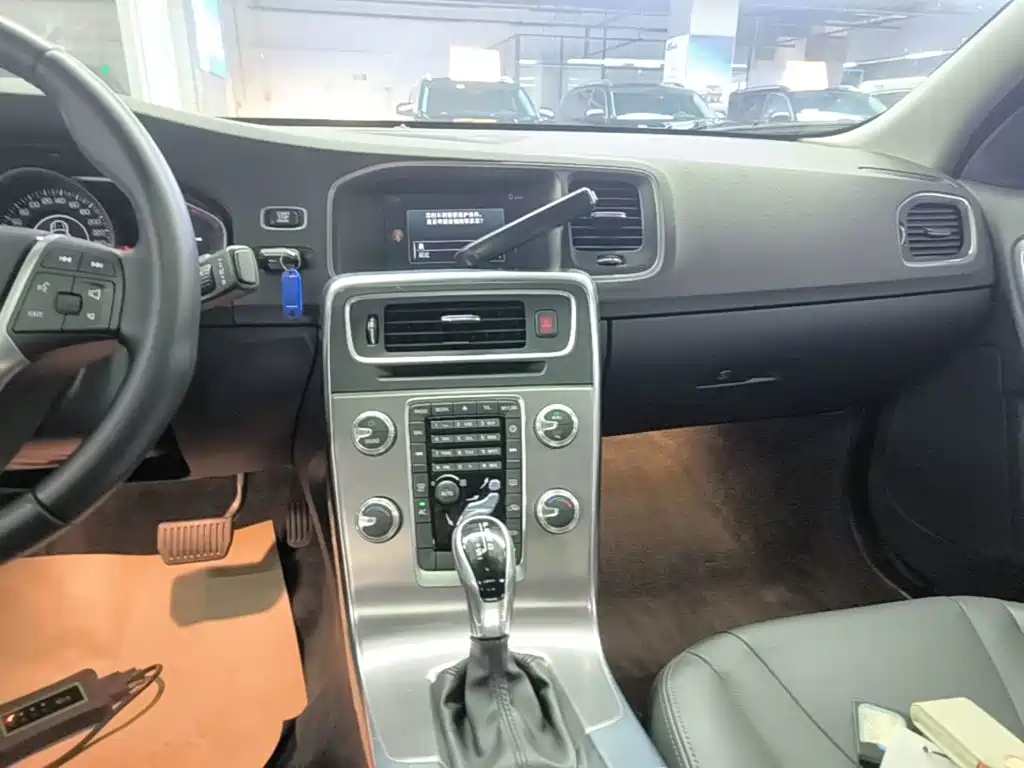 Volvo S60 2017 2017 S60L T3 Momentum