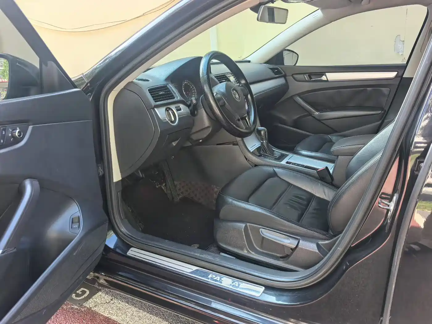 Volkswagen Passat 2011 1.8TSI DSG Honor Edition фото 9