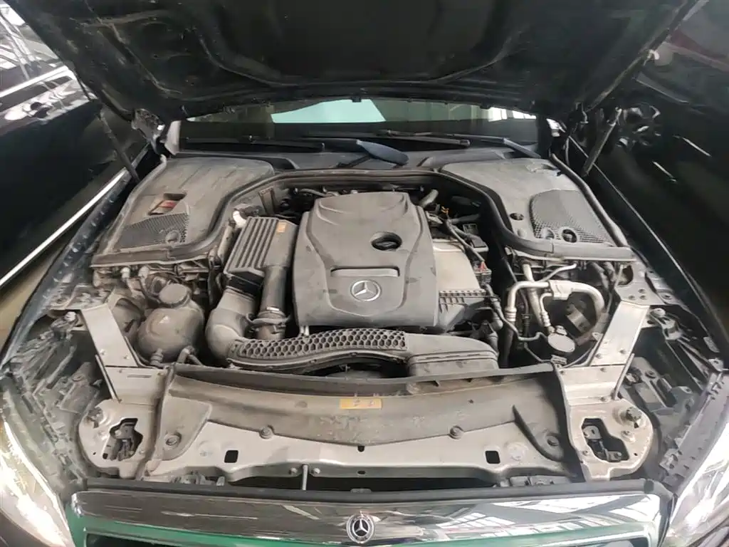 Mercedes-Benz E-Class 2017 E 200 L 4MATIC фото 20