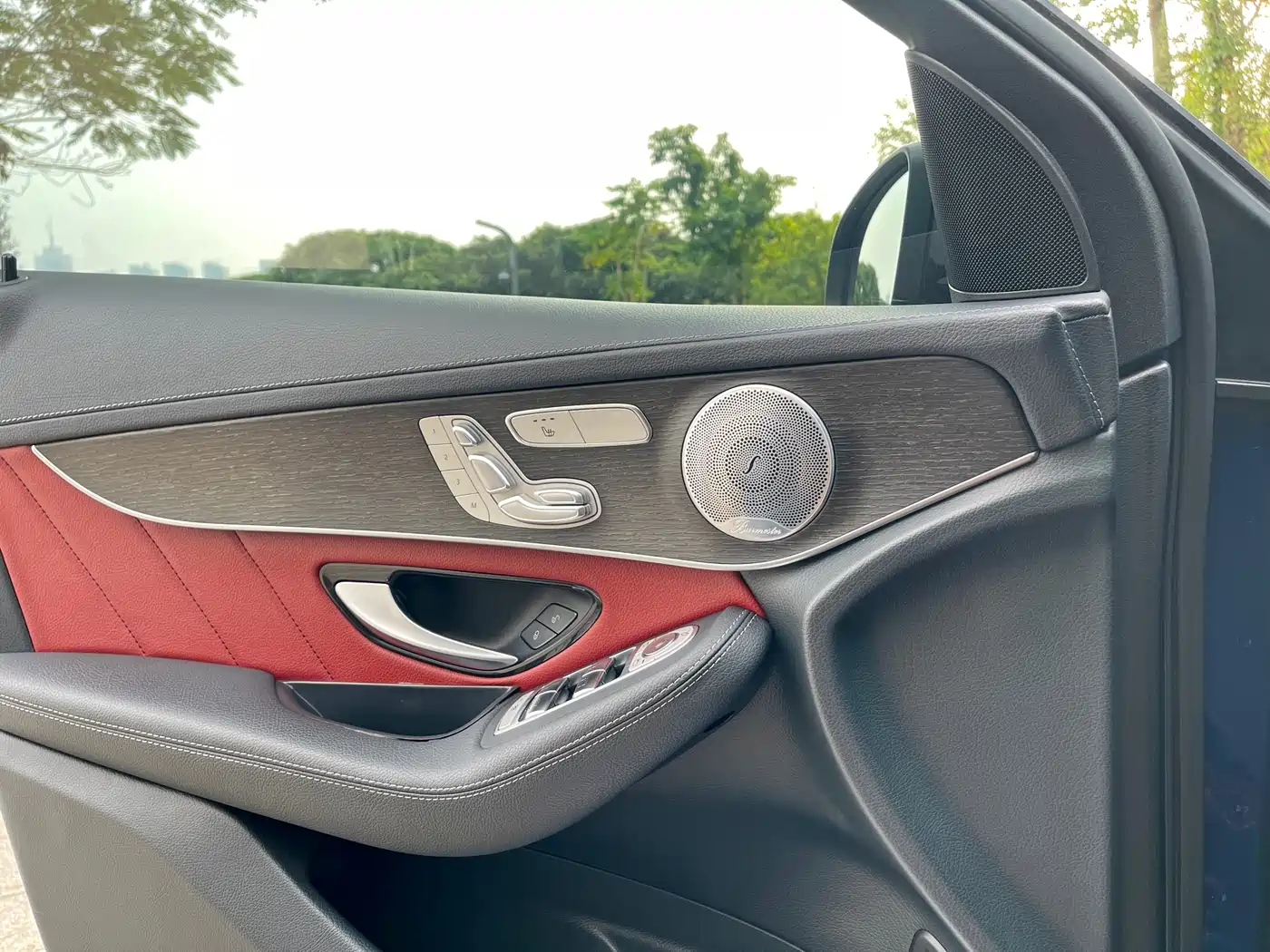 Mercedes-Benz GLC Coupe 2020 GLC 300 4MATIC Coupe SUV фото 21