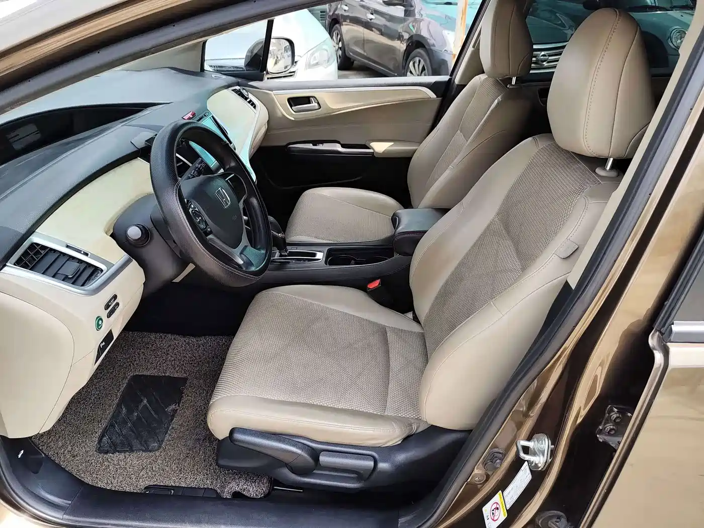 Honda Jade 2014 2013 1.8L Automatic Comfort Edition 5-seater