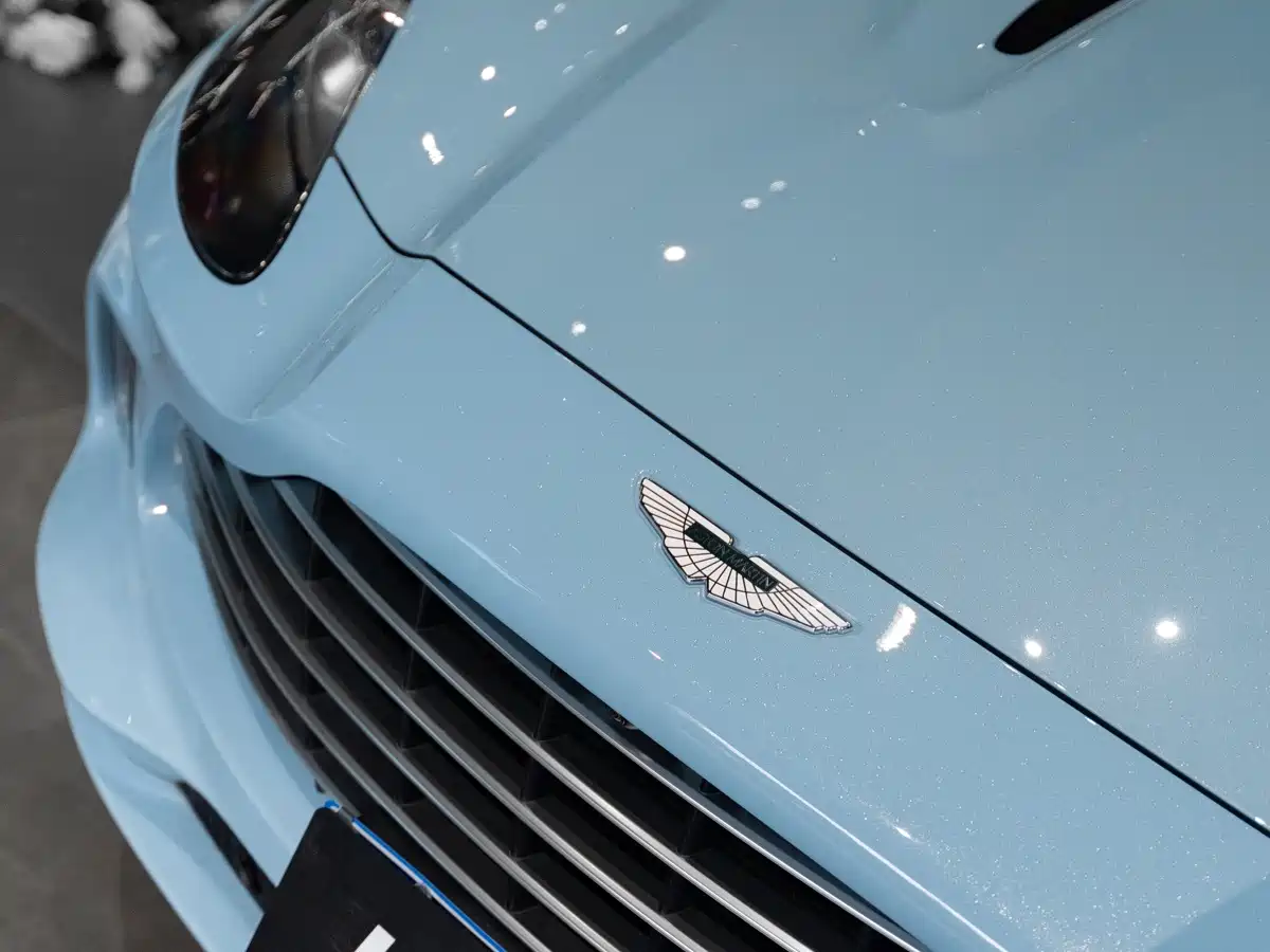 Aston Martin DBX 2021 2021 4.0T V8 Rhapsody Dance