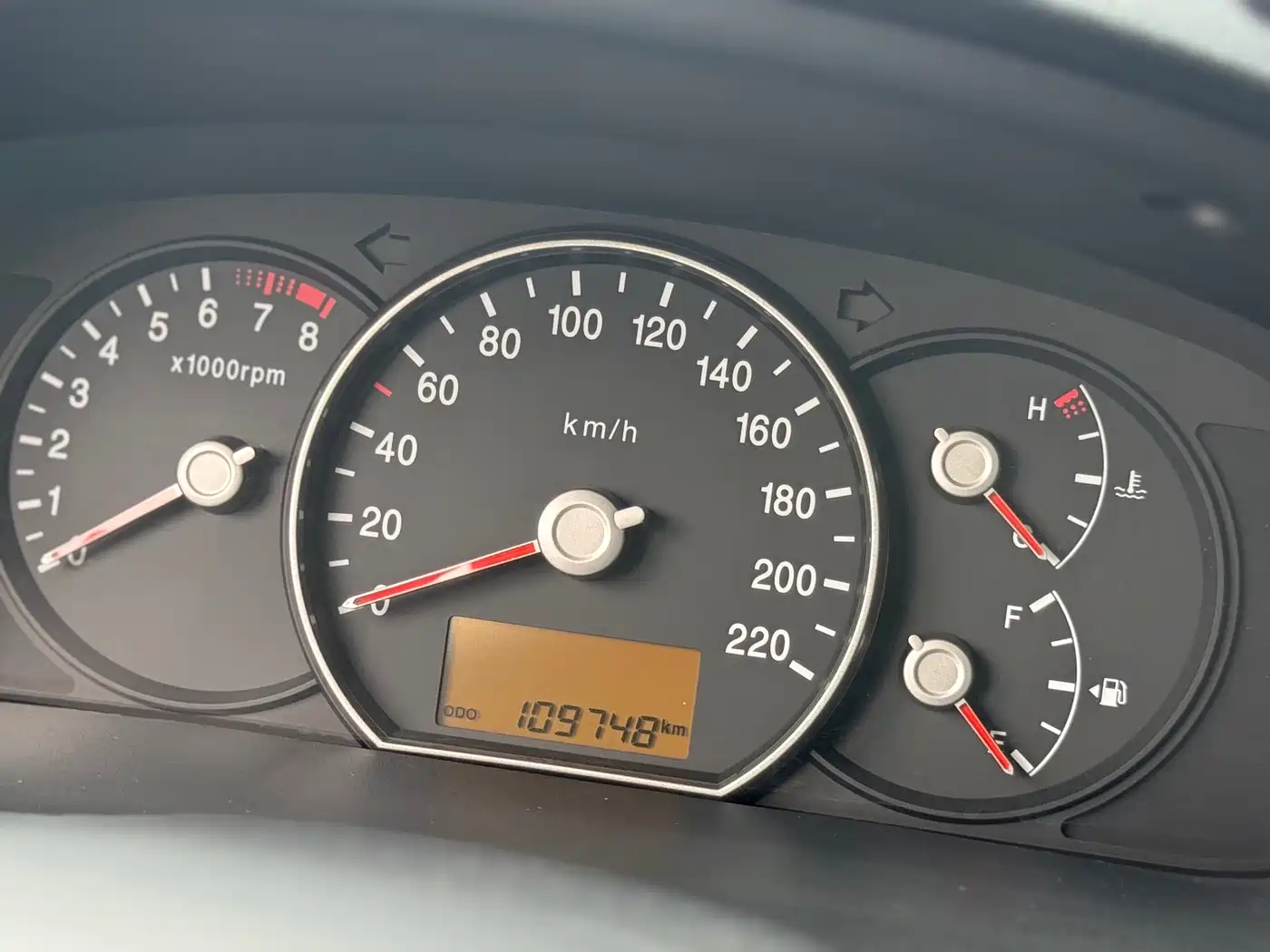 Kia Carens 2011 2.0L 7-Seater Automatic Luxury фото 20