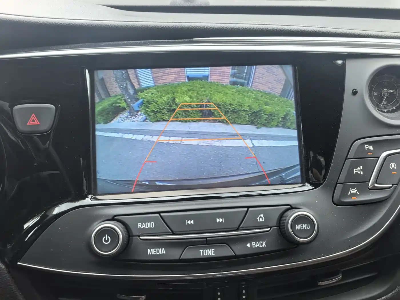 Buick Envision Plus 2018 28T 4WD Luxury фото 10