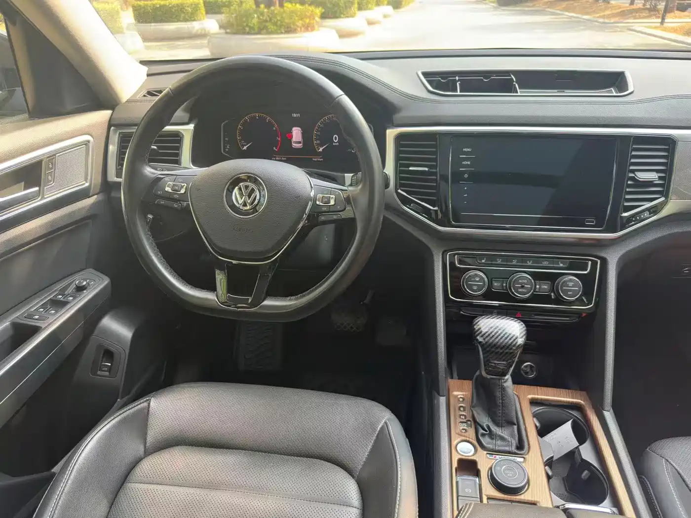 VOLKSWAGEN TOURANG