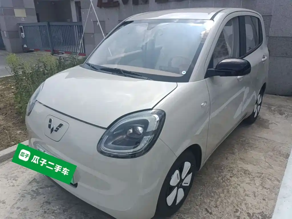 Wuling Motors Hongguang MINIEV 2026 2025 4-Door Advanced