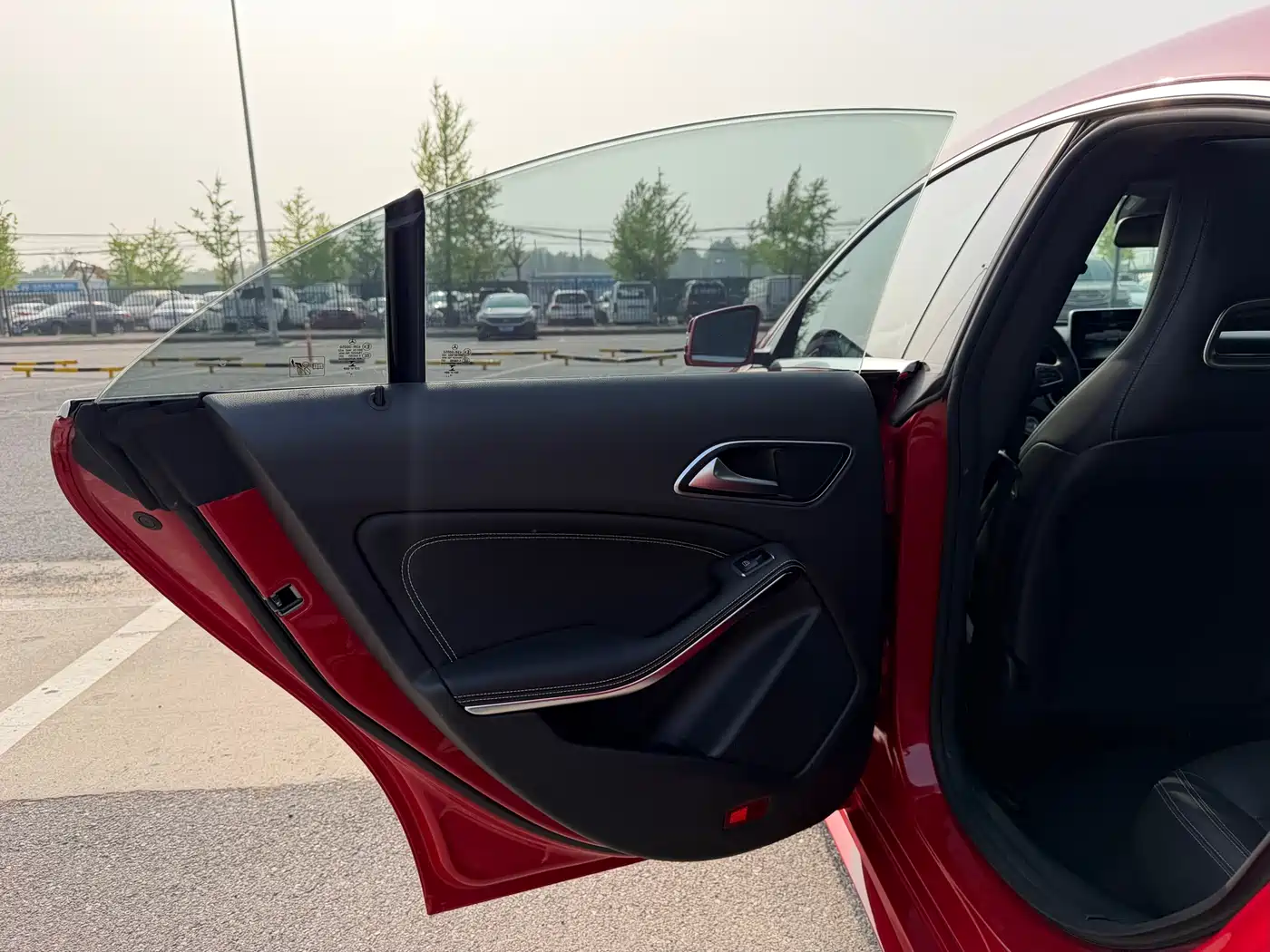 Mercedes-Benz CLA (Import) 2016 CLA 200 Fashion фото 14