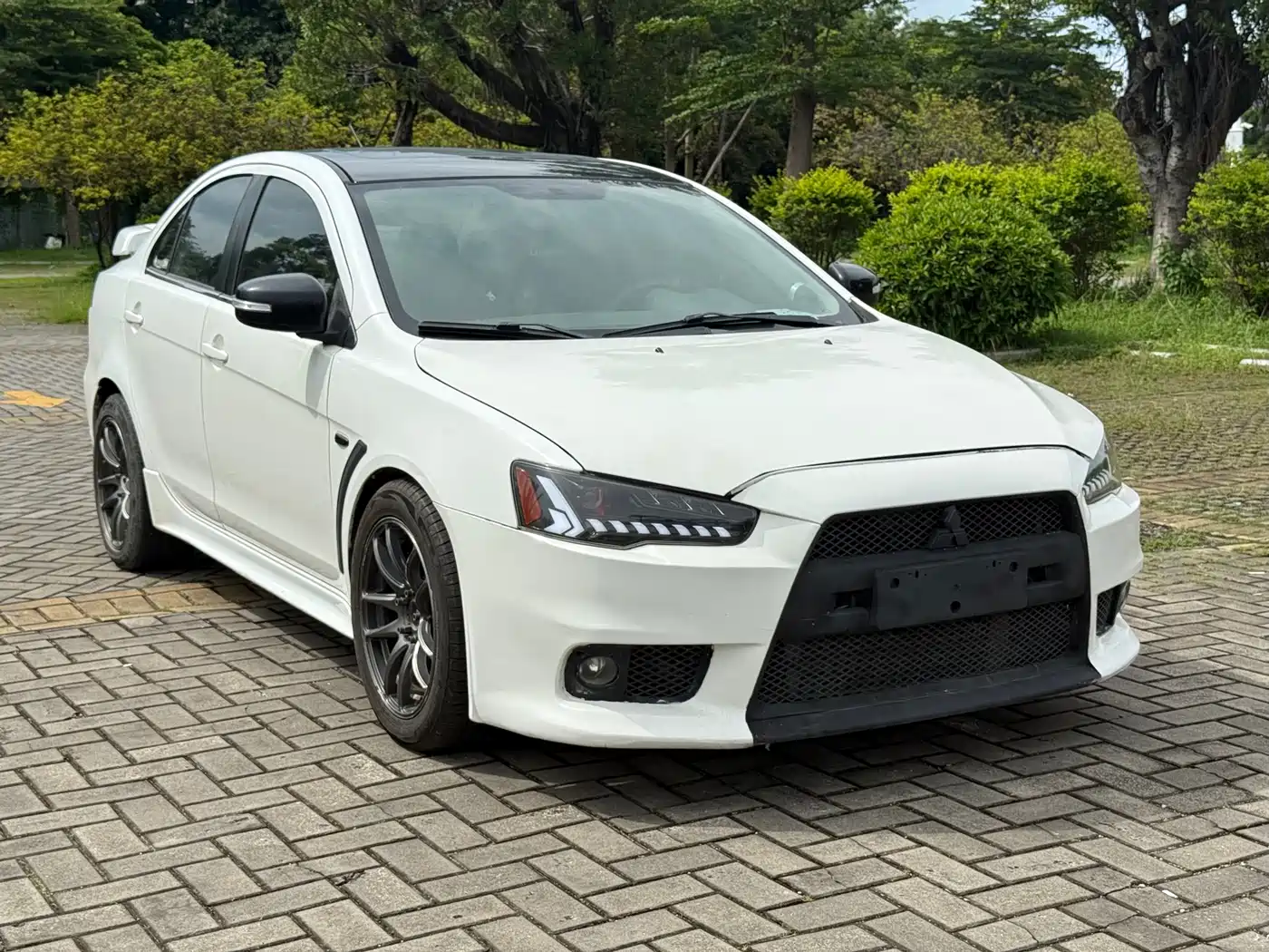 Mitsubishi Lancer EX 2017 2016 1.8L Manual Black & White Replica Edition