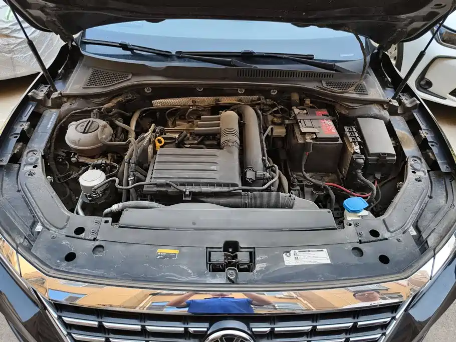 Photo 10 - Volkswagen Passat