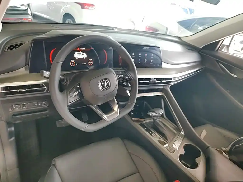 Фото 10 - Changan CS35 PLUS