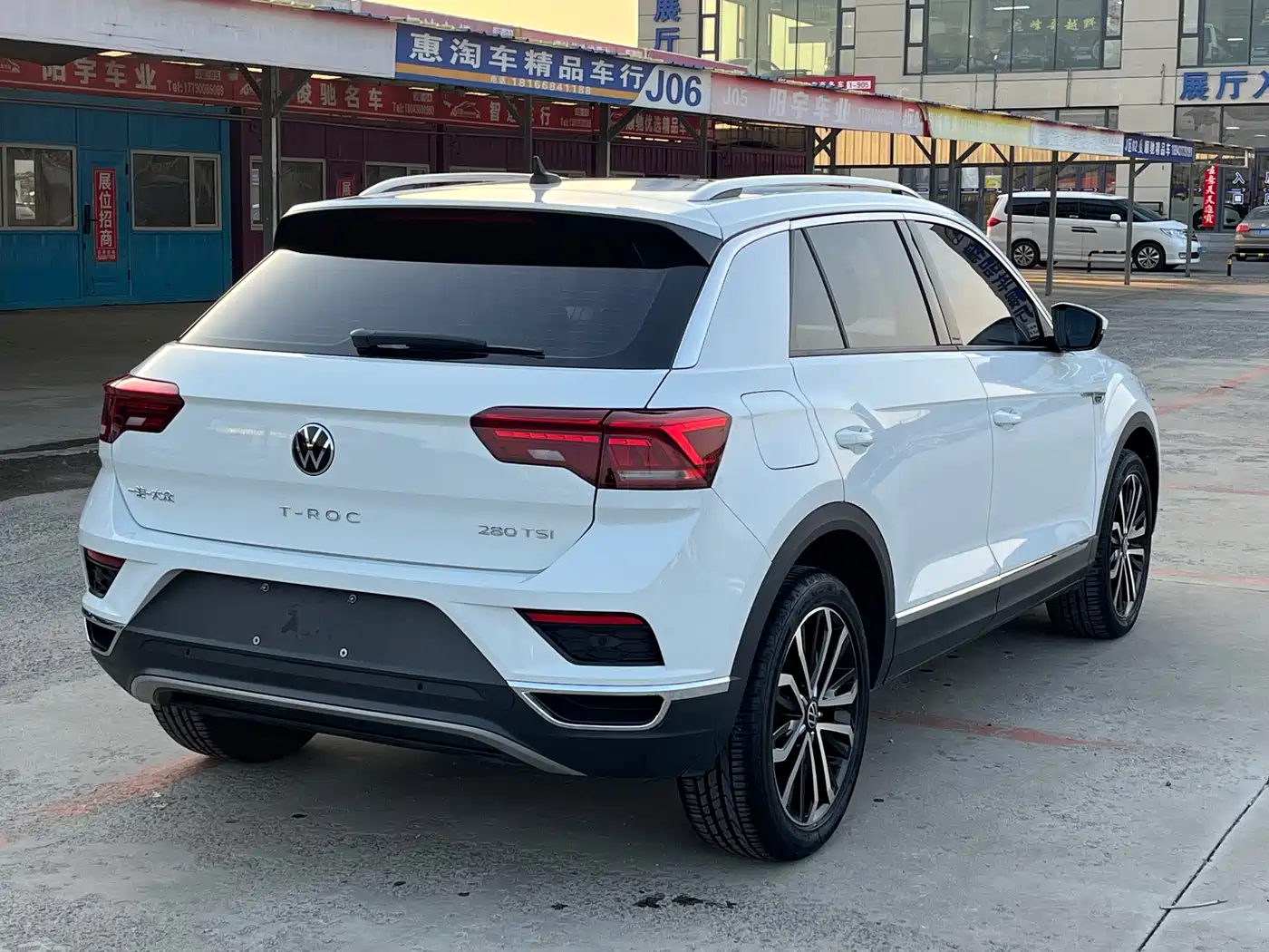 VOLKSWAGEN T ROC EXPLORING SONGS