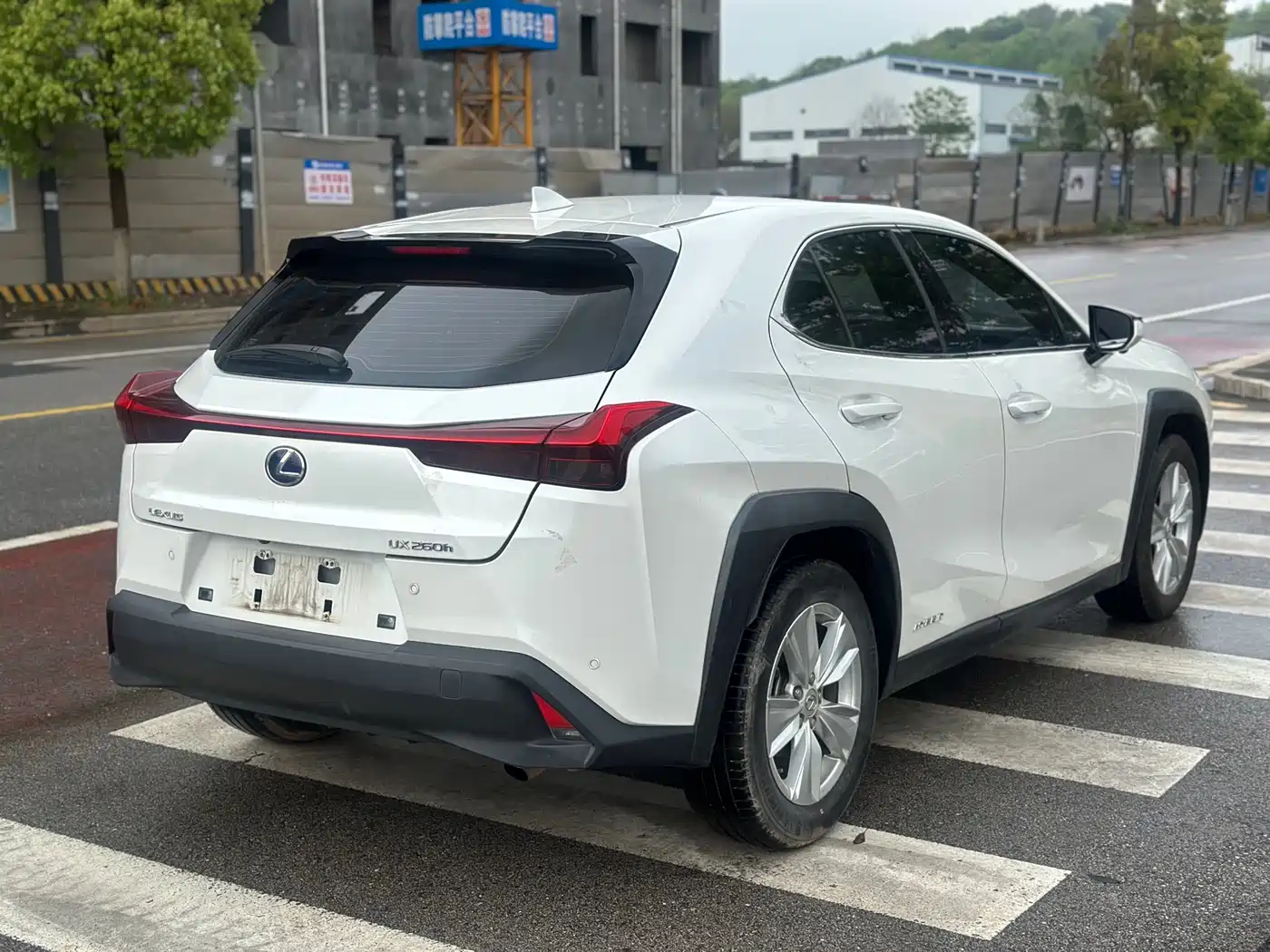 Lexus UX 2020 260h Explore Fun Edition China V фото 4