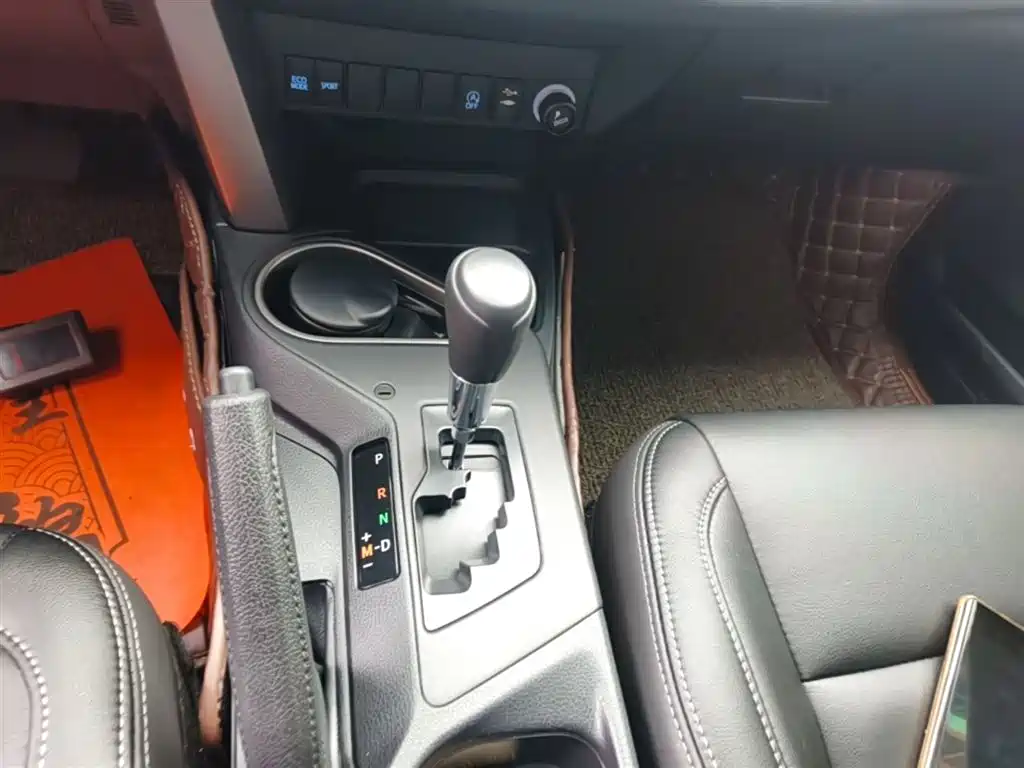 Toyota RAV4 Rongfang 2019 2.0L CVT 2WD Style X Limited Edition China VI фото 14