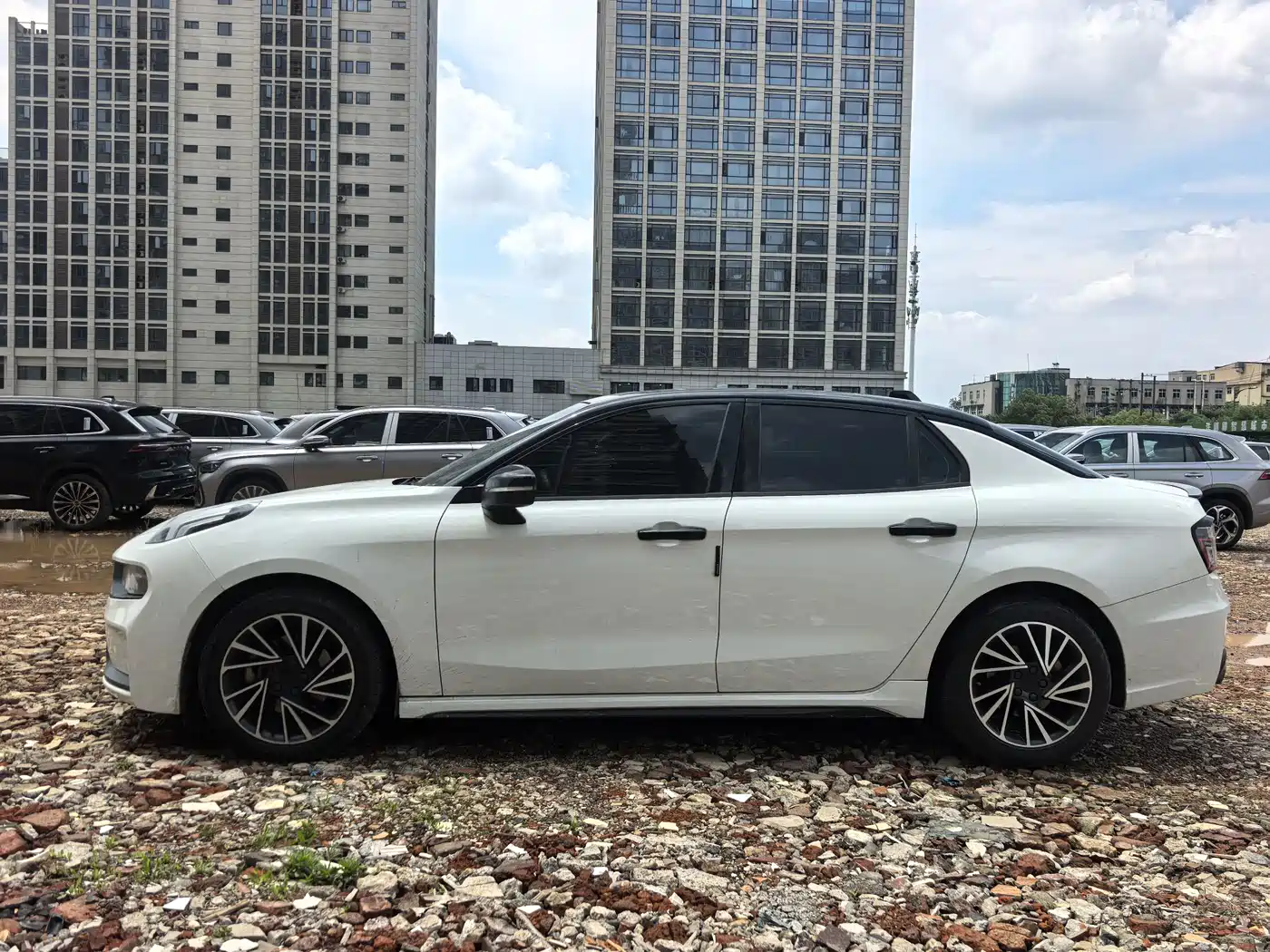 Lynk & Co 03 2021 2.0TD Auto Jin Plus фото 4