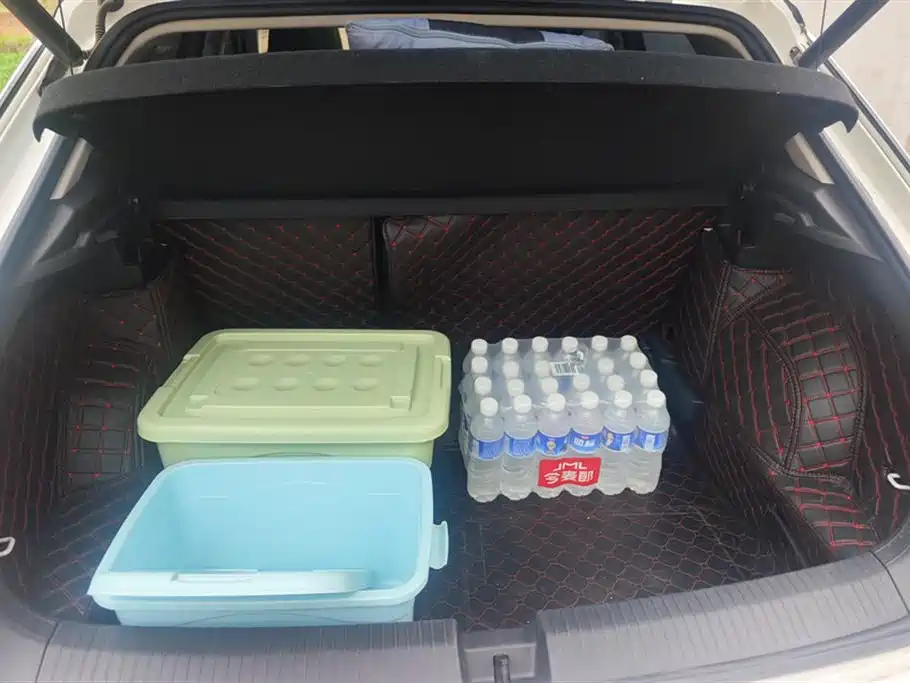 VOLKSWAGEN T ROC EXPLORING SONGS